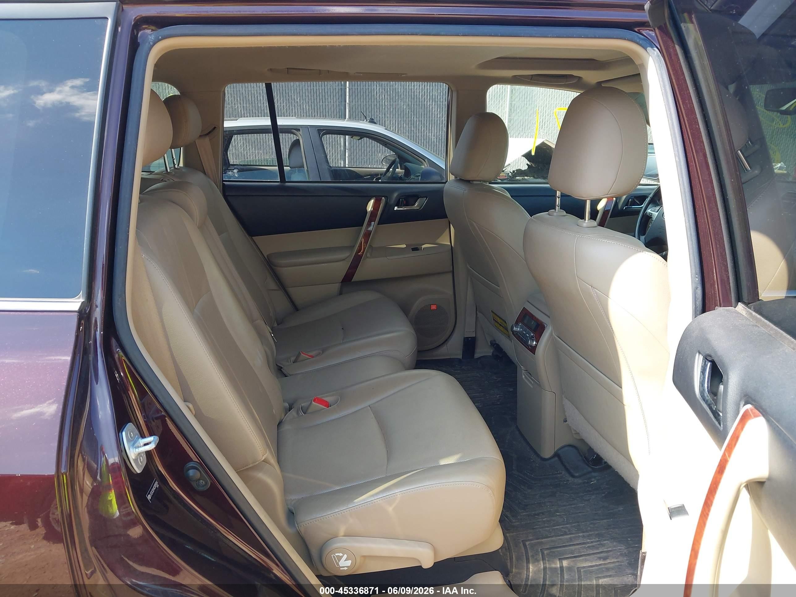 2012 Toyota Highlander Hybrid Limited V6 Maroon vin: JTEDC3EH4C2009264