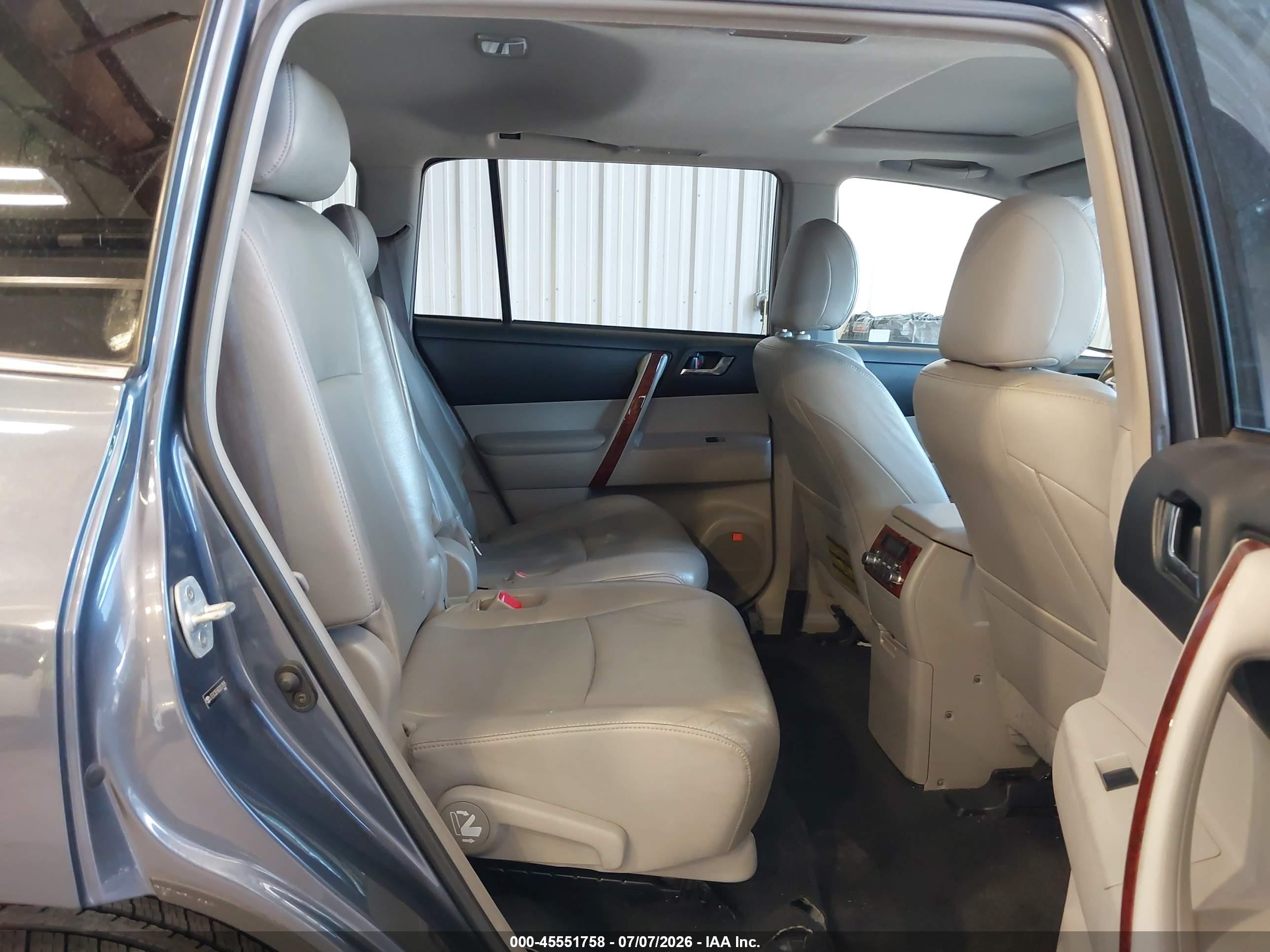 2013 Toyota Highlander Hybrid Limited V6 Gray vin: JTEDC3EH5D2017505