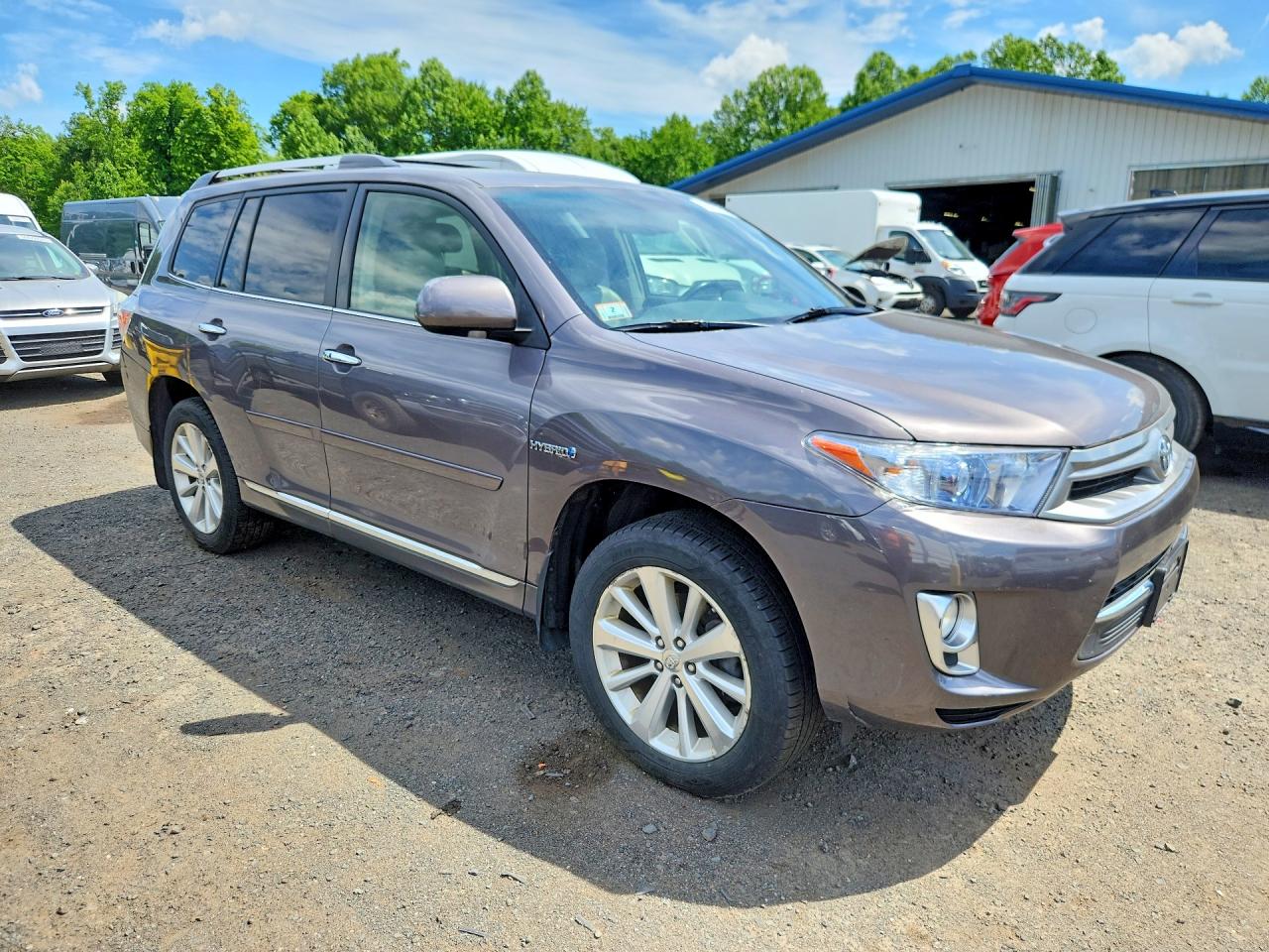 2013 Toyota Highlander Base Silver vin: JTEDC3EH6D2011499