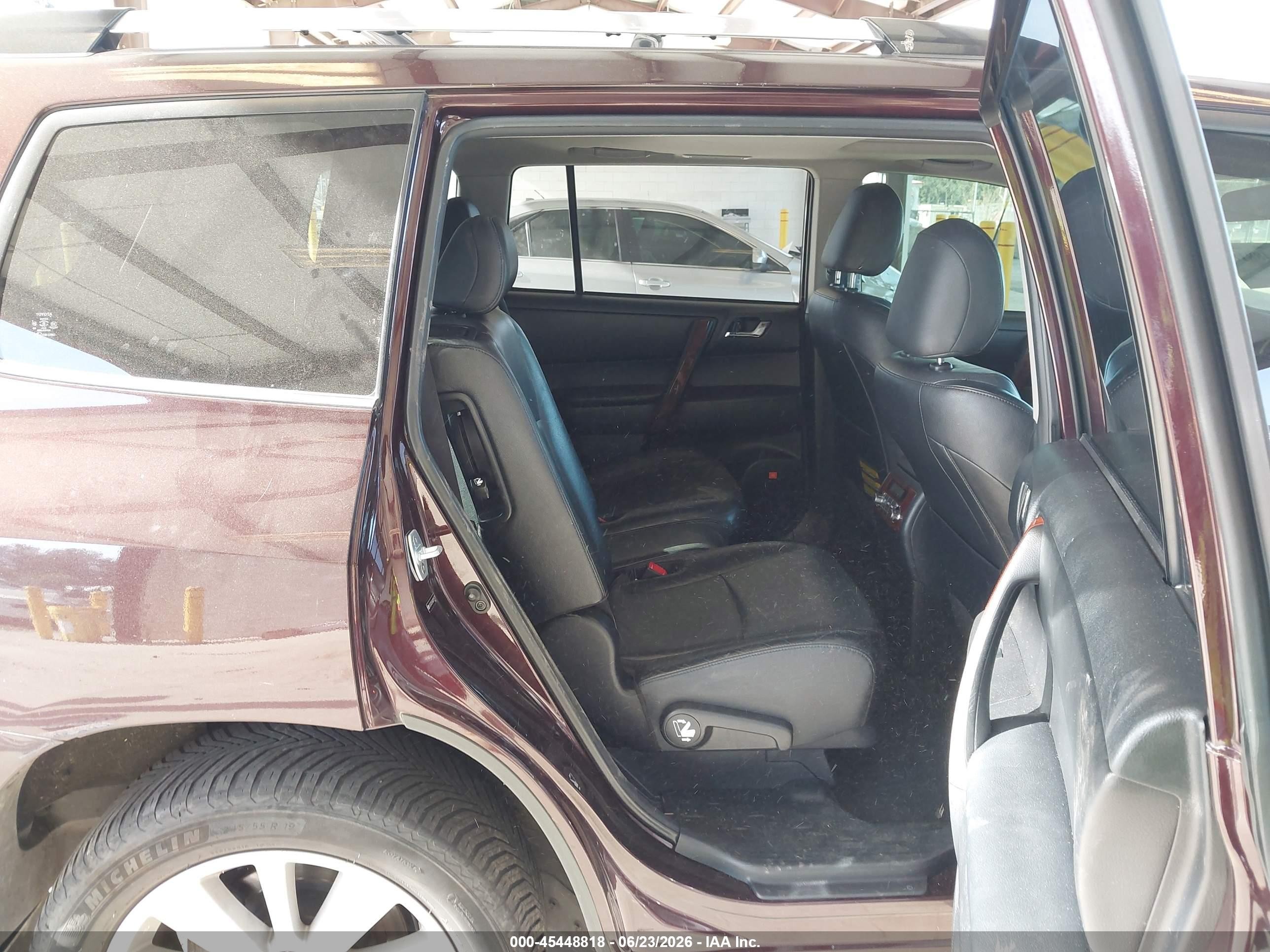 2013 Toyota Highlander Hybrid Limited V6 Бордовый vin: JTEDC3EH6D2015777