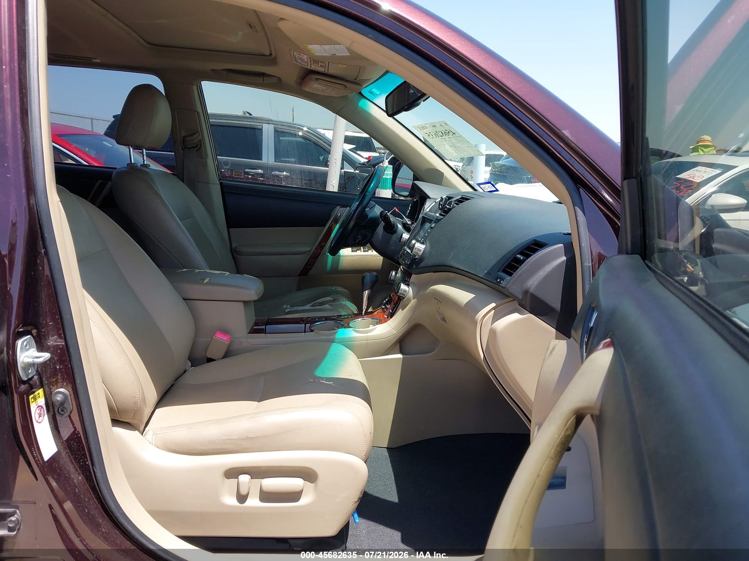 2012 Toyota Highlander Hybrid Limited V6 Burgundy vin: JTEDC3EH8C2009154