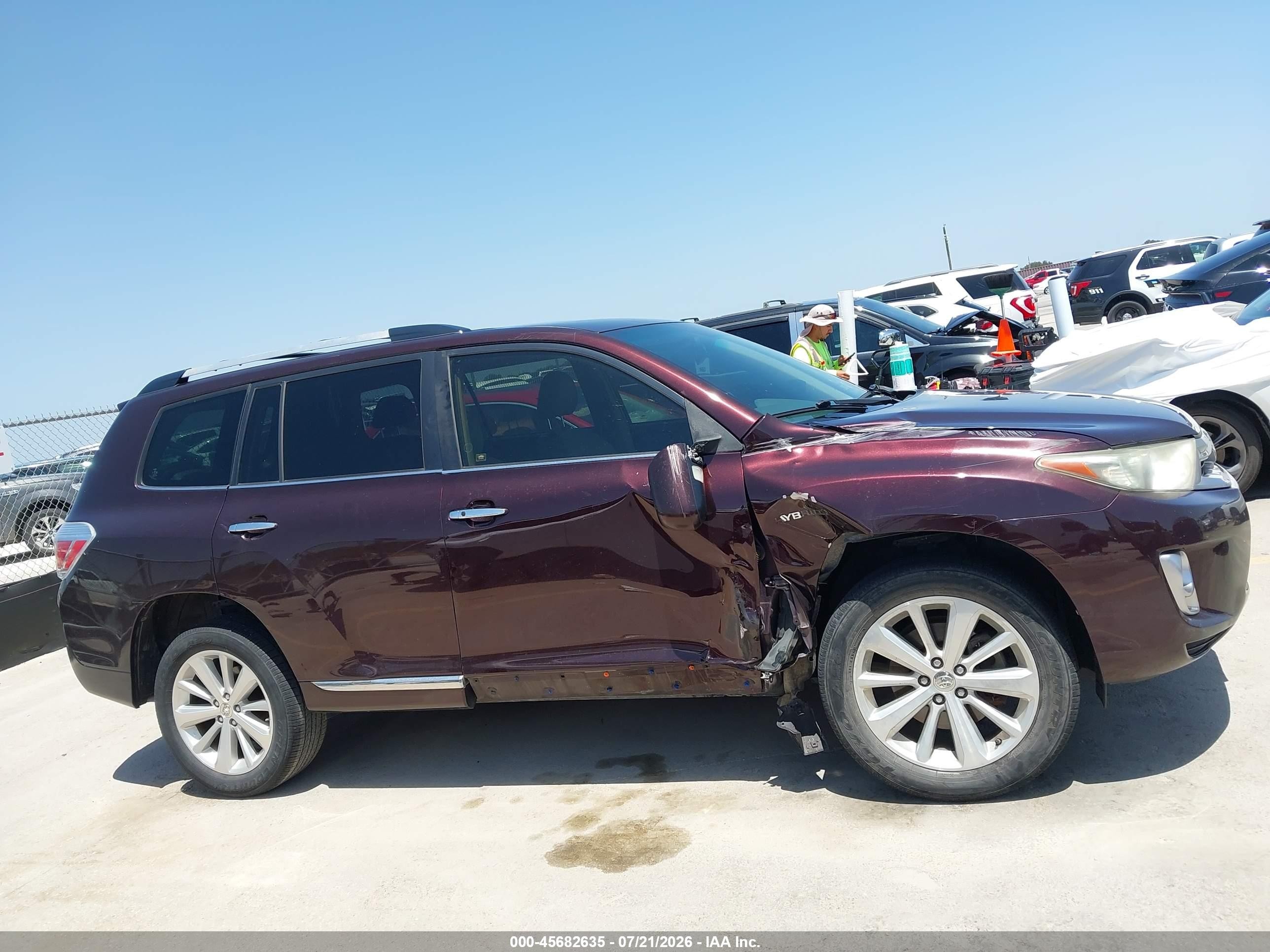 2012 Toyota Highlander Hybrid Limited V6 Burgundy vin: JTEDC3EH8C2009154