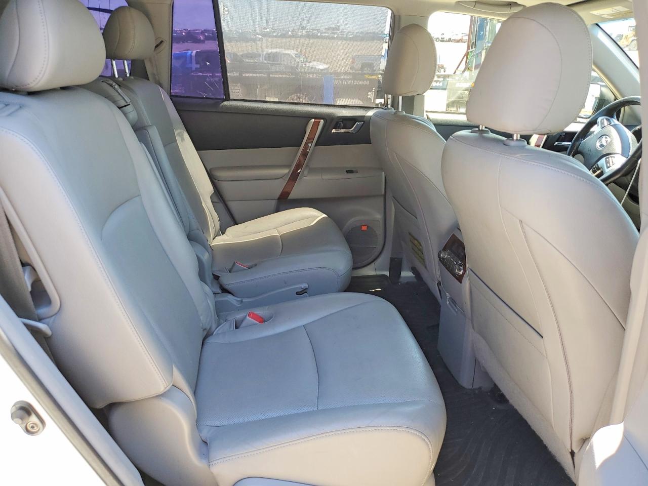 2013 Toyota Highlander Hybrid Limited White vin: JTEDC3EH9D2010881