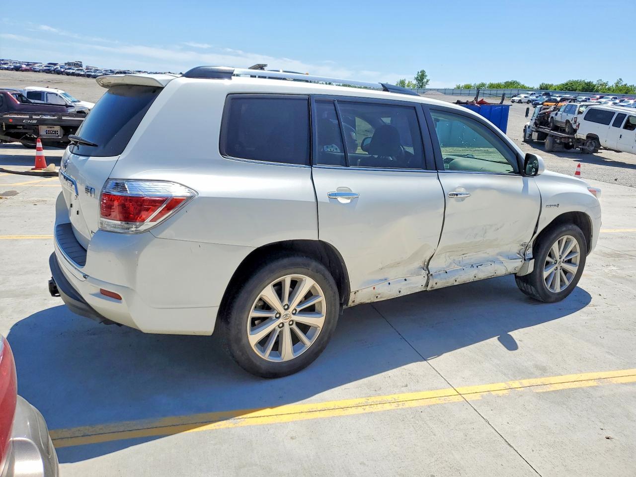 2013 Toyota Highlander Hybrid Limited White vin: JTEDC3EH9D2010881
