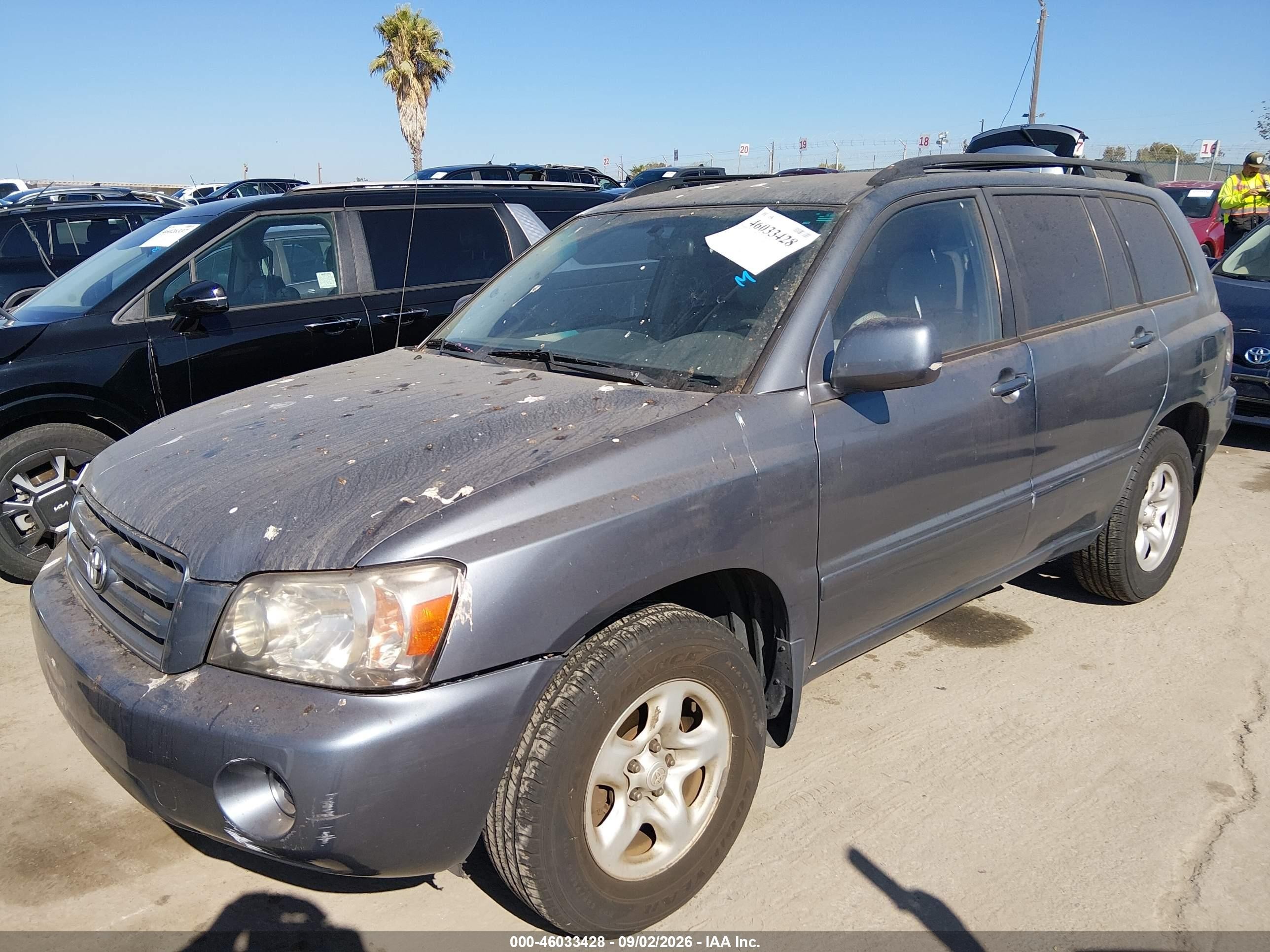 2004 Toyota Highlander   Blue vin: JTEDD21A640105569