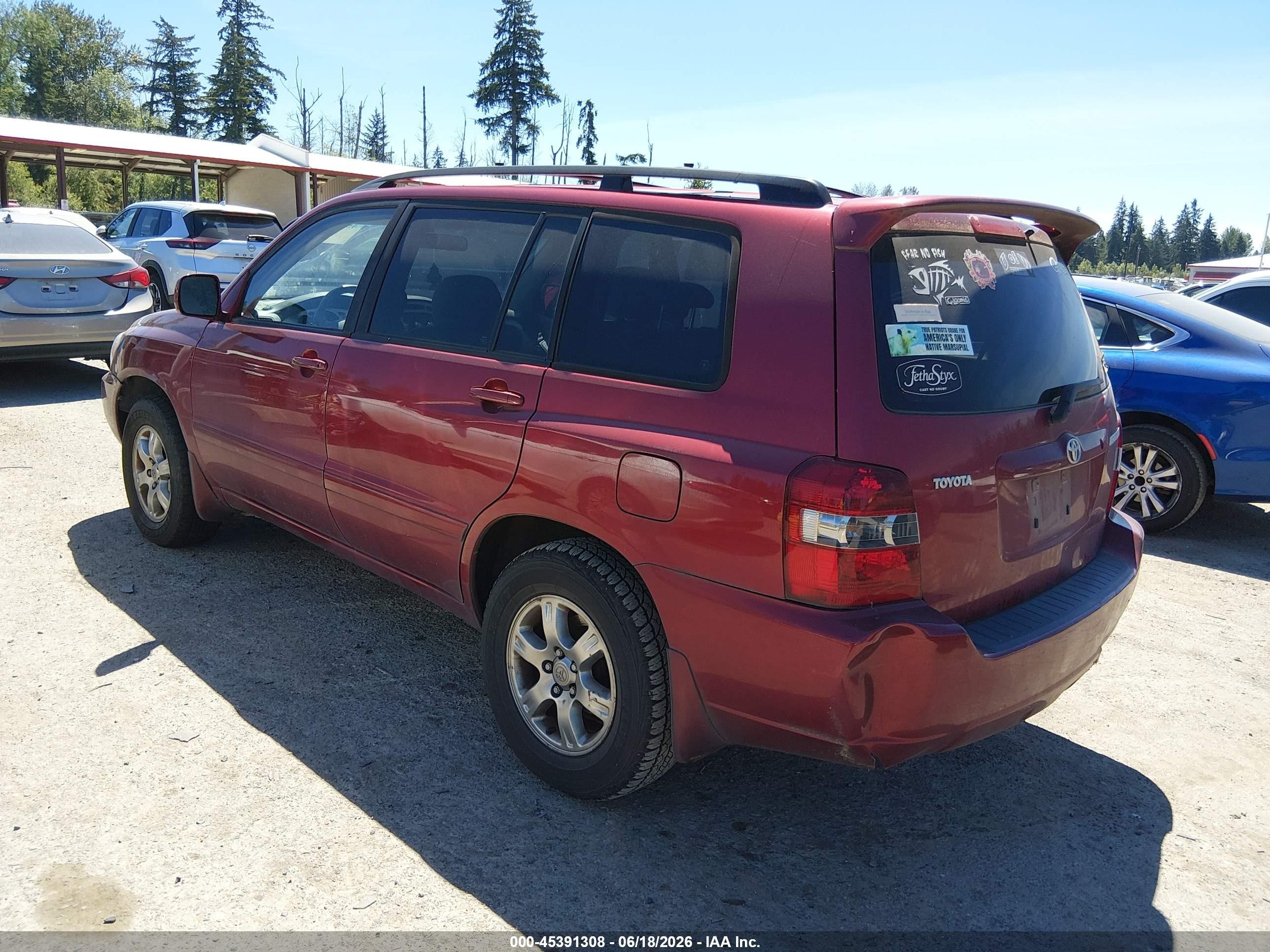 2007 Toyota Highlander   Burgundy vin: JTEDD21A770158477