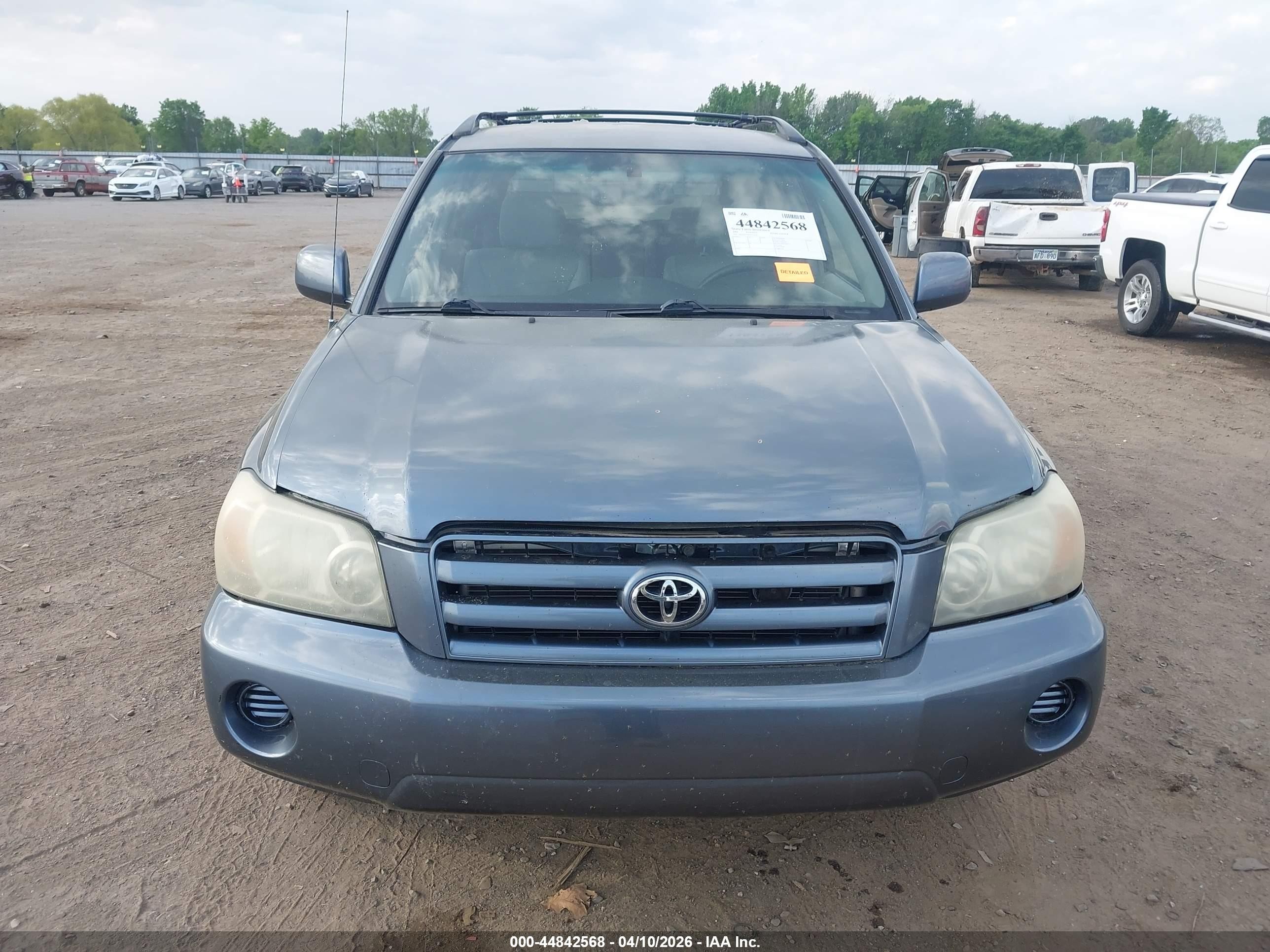 2005 Toyota Highlander   Turquoise vin: JTEDD21A950121654