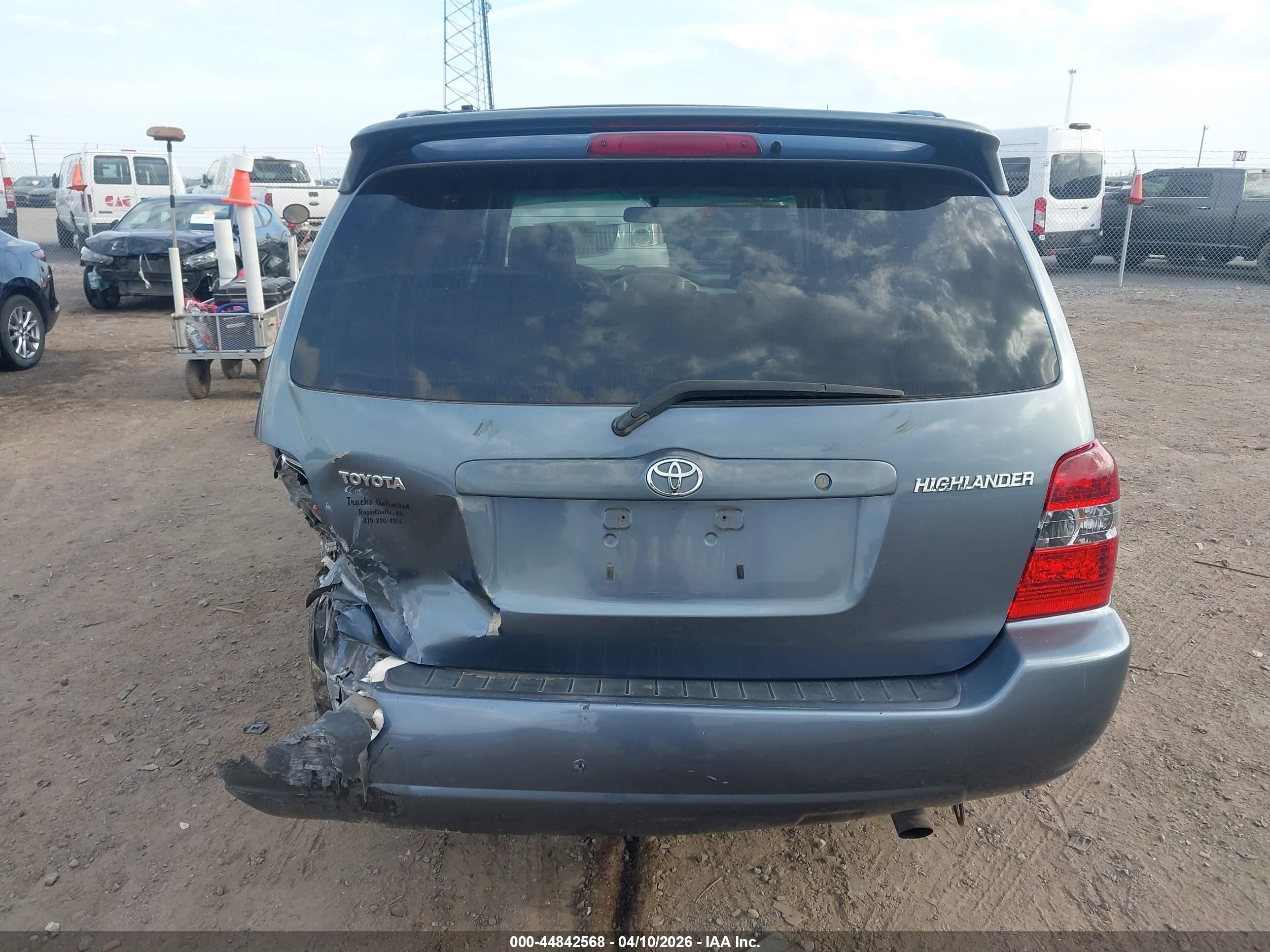 2005 Toyota Highlander   Turquoise vin: JTEDD21A950121654