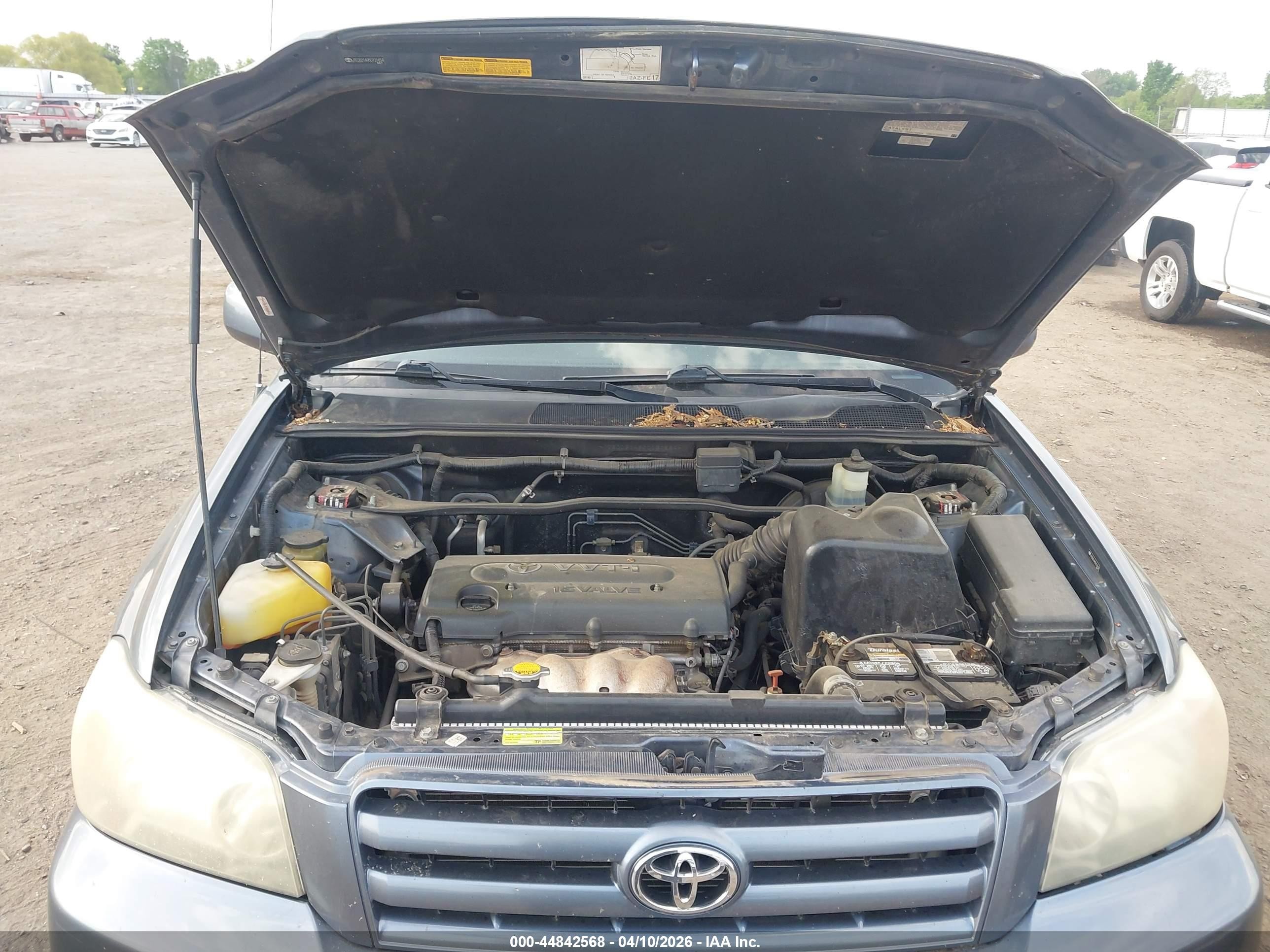 2005 Toyota Highlander   Turquoise vin: JTEDD21A950121654