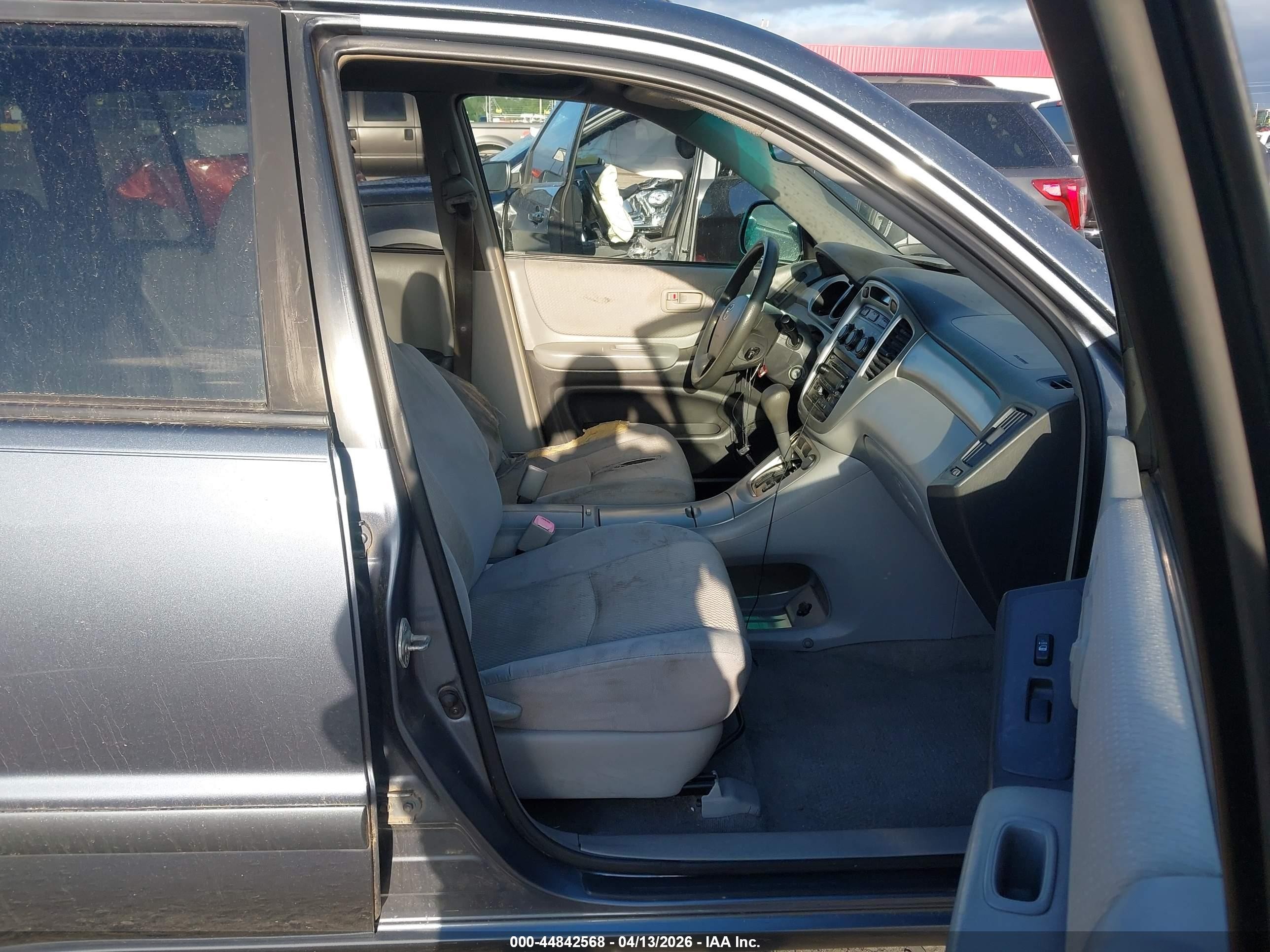2005 Toyota Highlander   Turquoise vin: JTEDD21A950121654