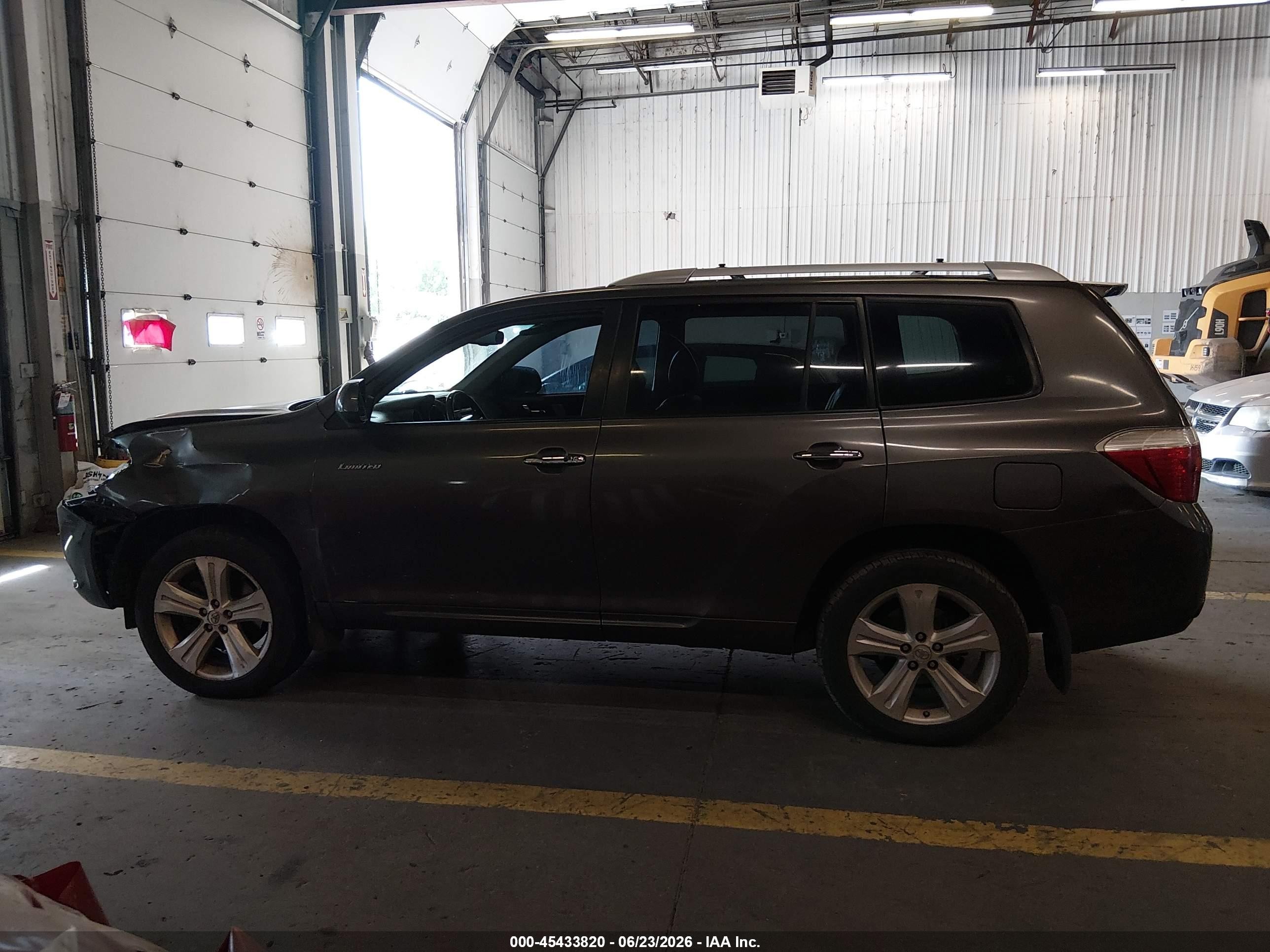 2010 Toyota Highlander Limited V6 Gray vin: JTEDK3EH8A2163685