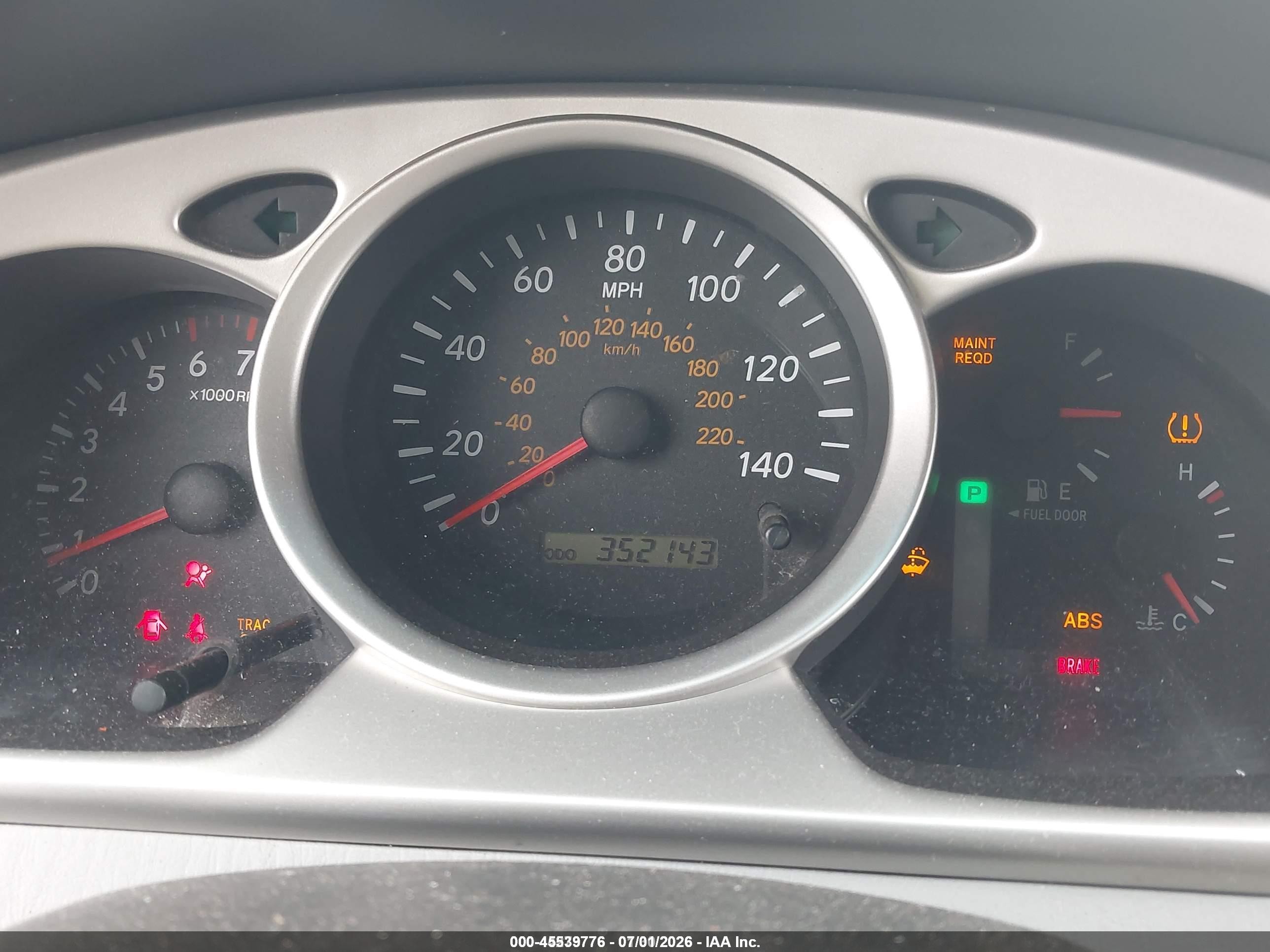 2004 Toyota Highlander Limited Silver vin: JTEDP21A040003692