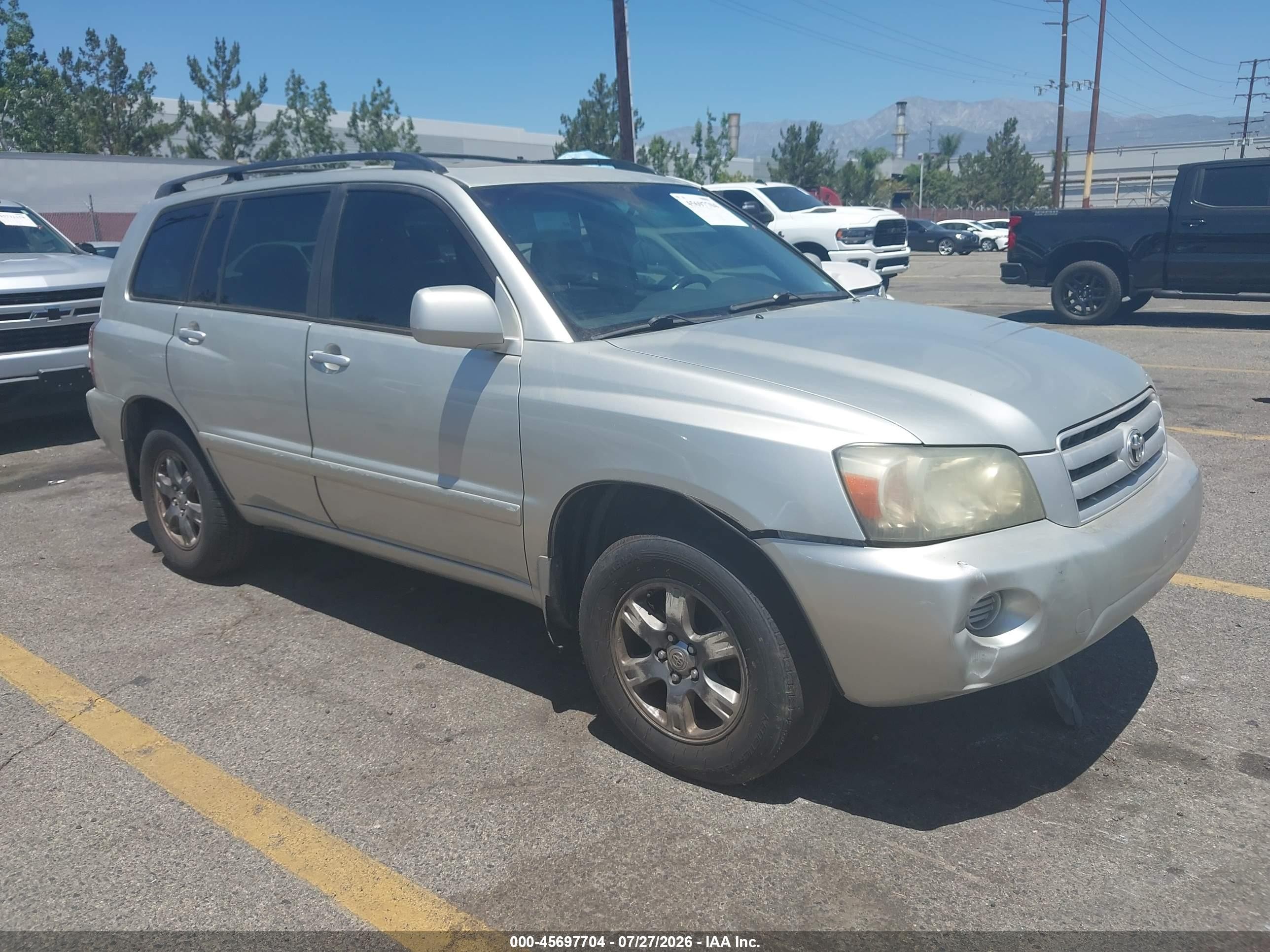 2004 Toyota Highlander V6 Silver vin: JTEDP21A040004437