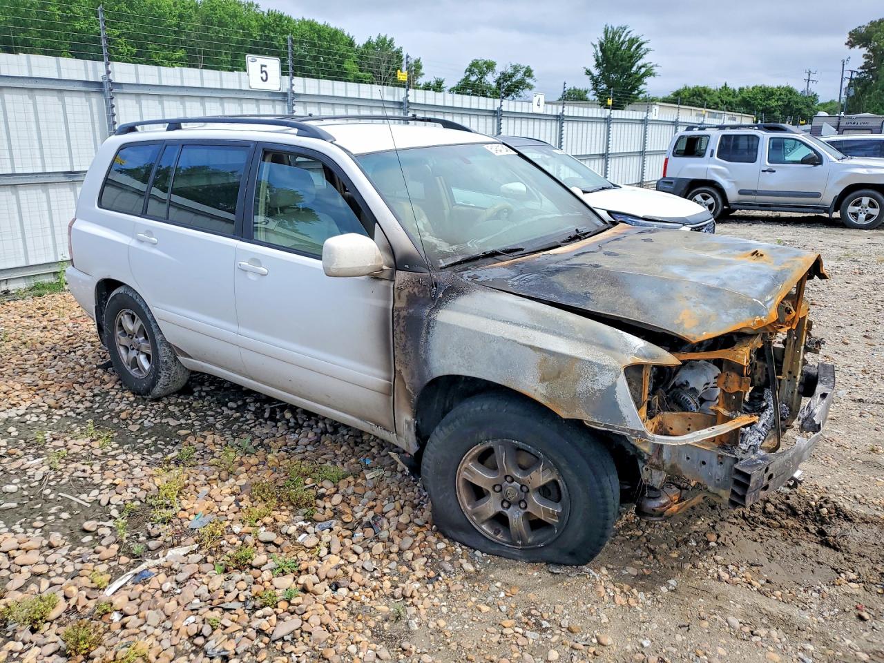 2005 Toyota Highlander Limited White vin: JTEDP21A050050187