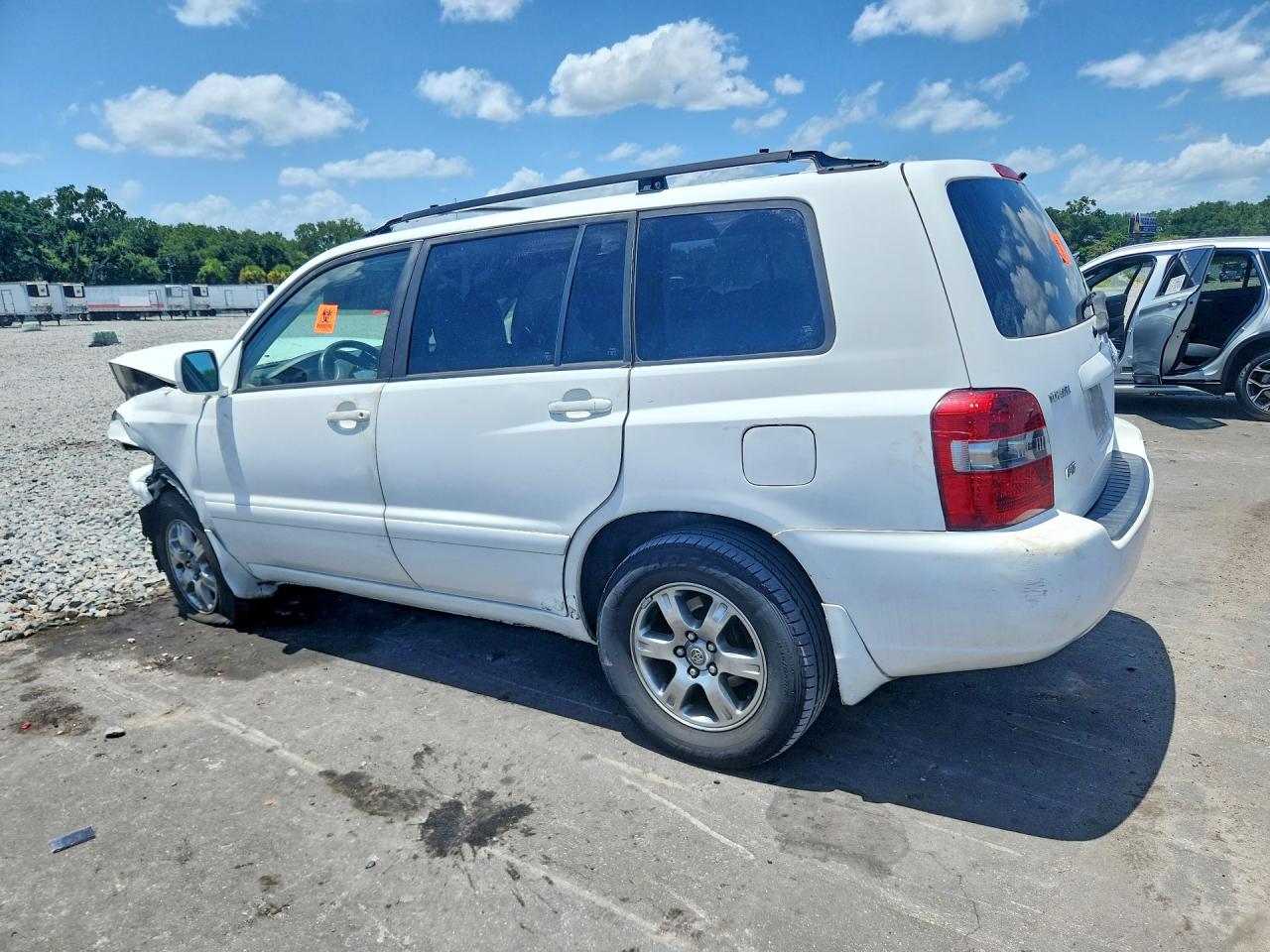 2005 Toyota Highlander Limited White vin: JTEDP21A050058483