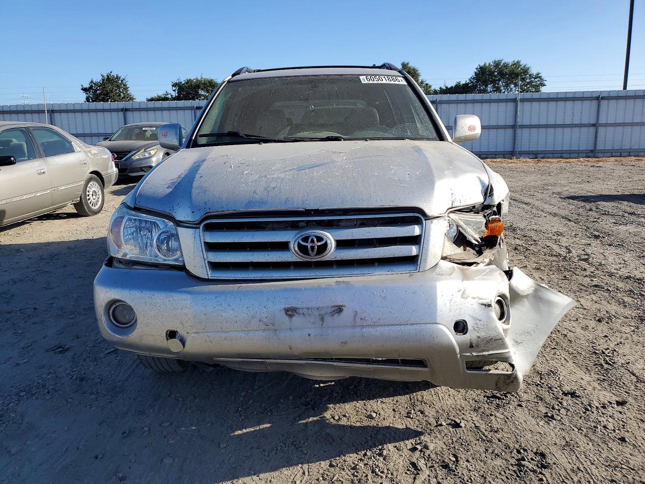 2005 Toyota Highlander Limited Silver vin: JTEDP21A050068009