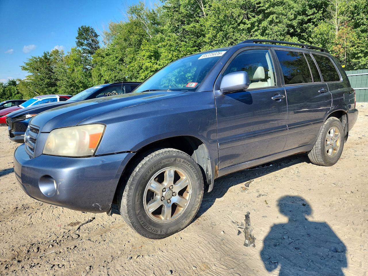 2006 Toyota Highlander Base Blue vin: JTEDP21A060106677