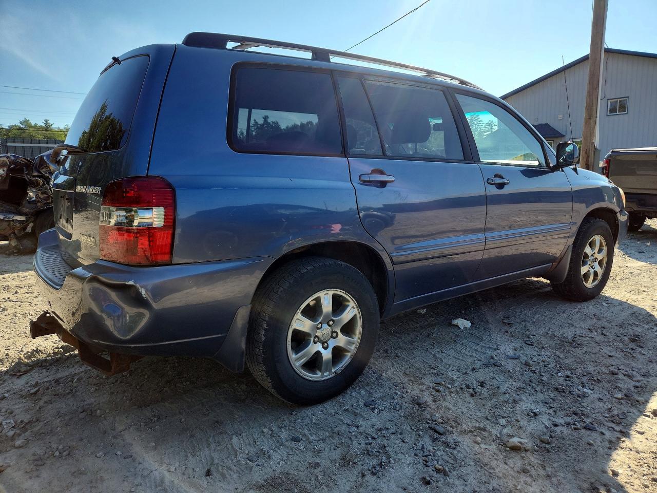 2006 Toyota Highlander Base Blue vin: JTEDP21A060106677