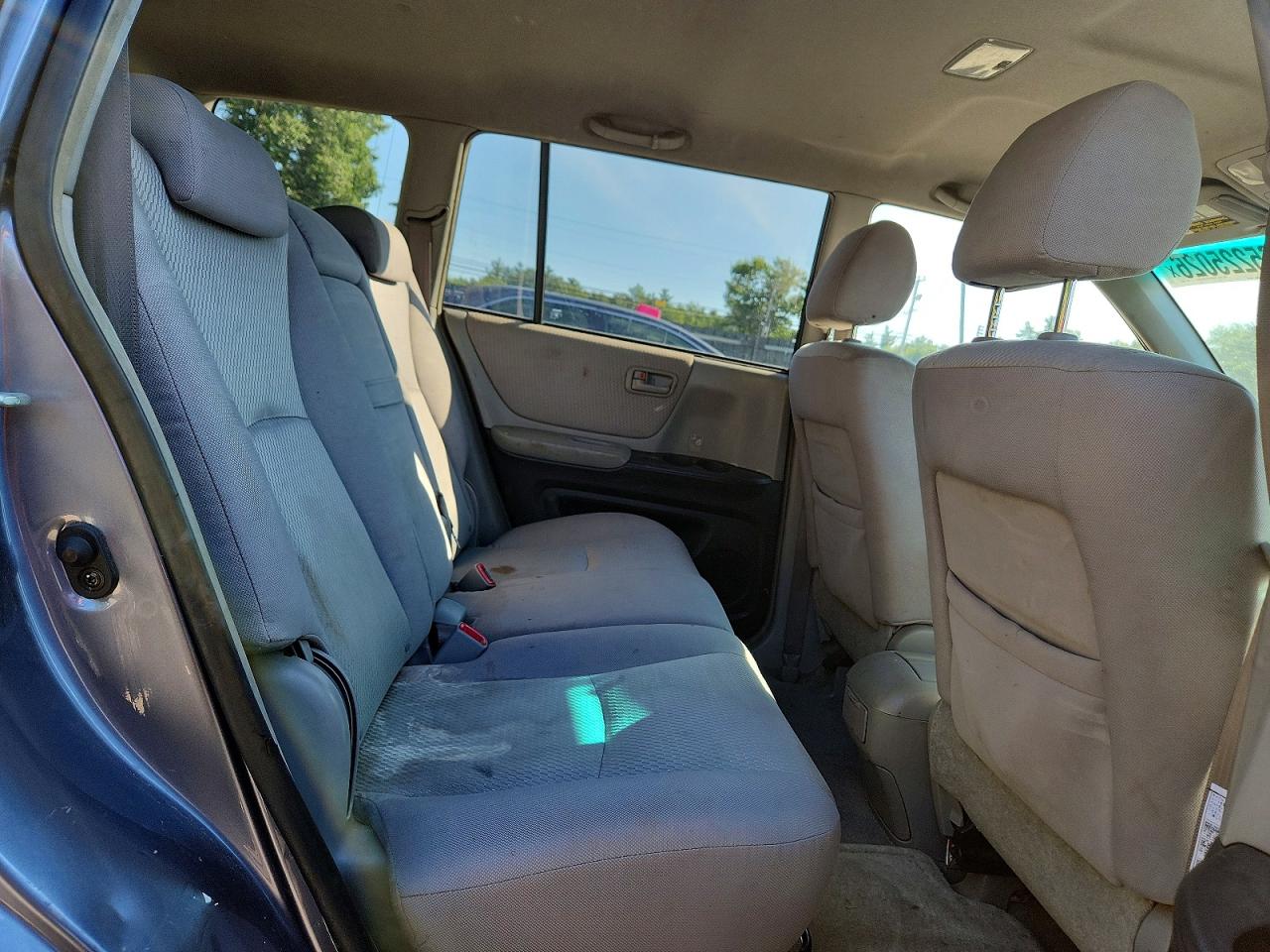 2006 Toyota Highlander Base Blue vin: JTEDP21A060106677