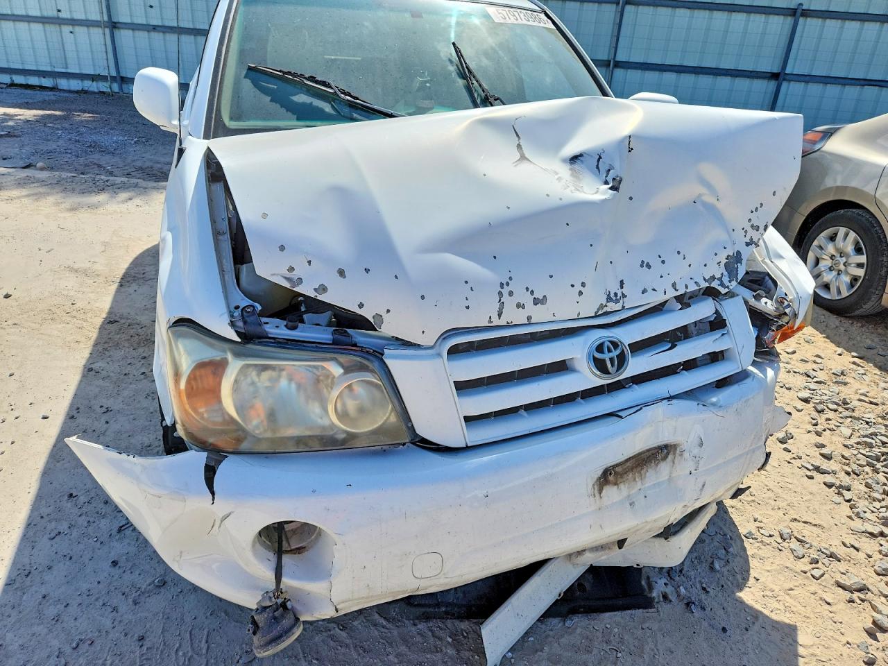 2007 Toyota Highlander Base White vin: JTEDP21A070134738