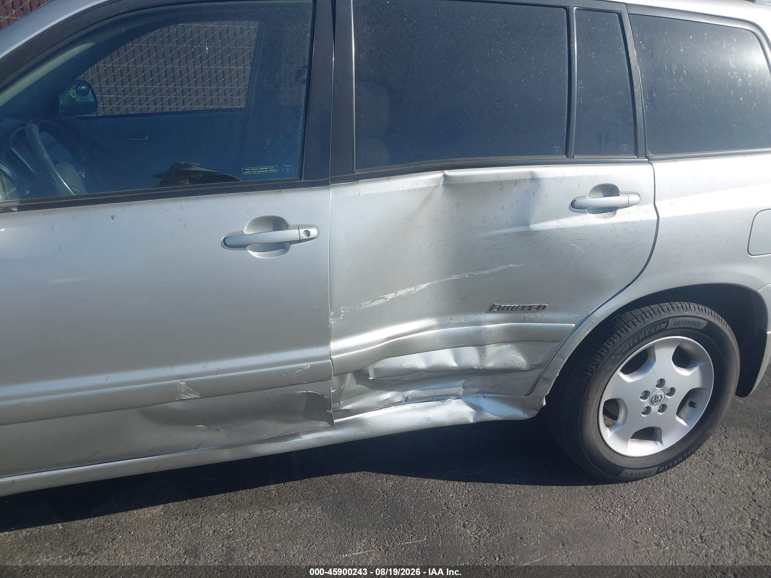 2007 Toyota Highlander Limited W/3rd Row Серебряный vin: JTEDP21A070148400