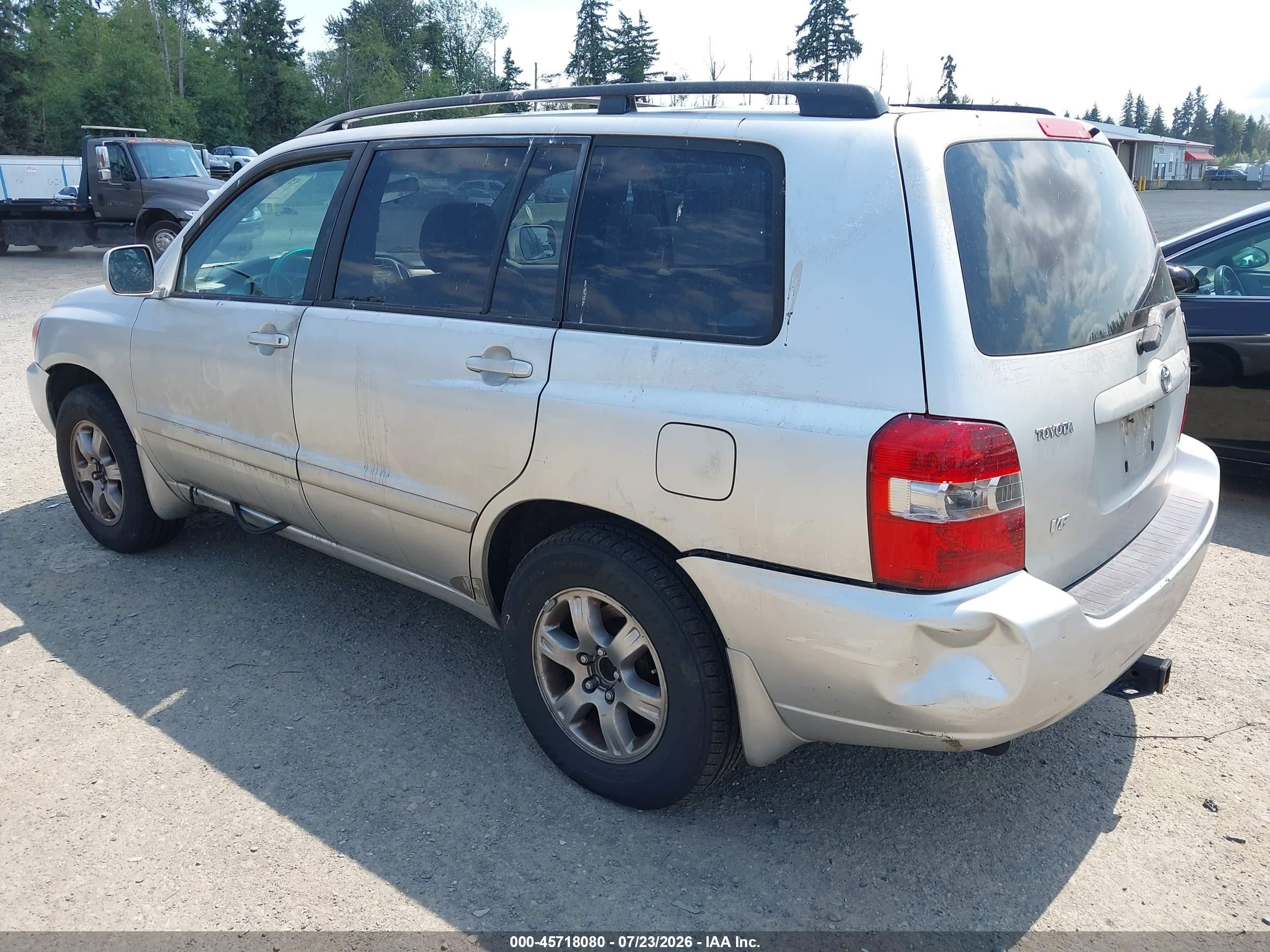 2005 Toyota Highlander V6 Silver vin: JTEDP21A150082565