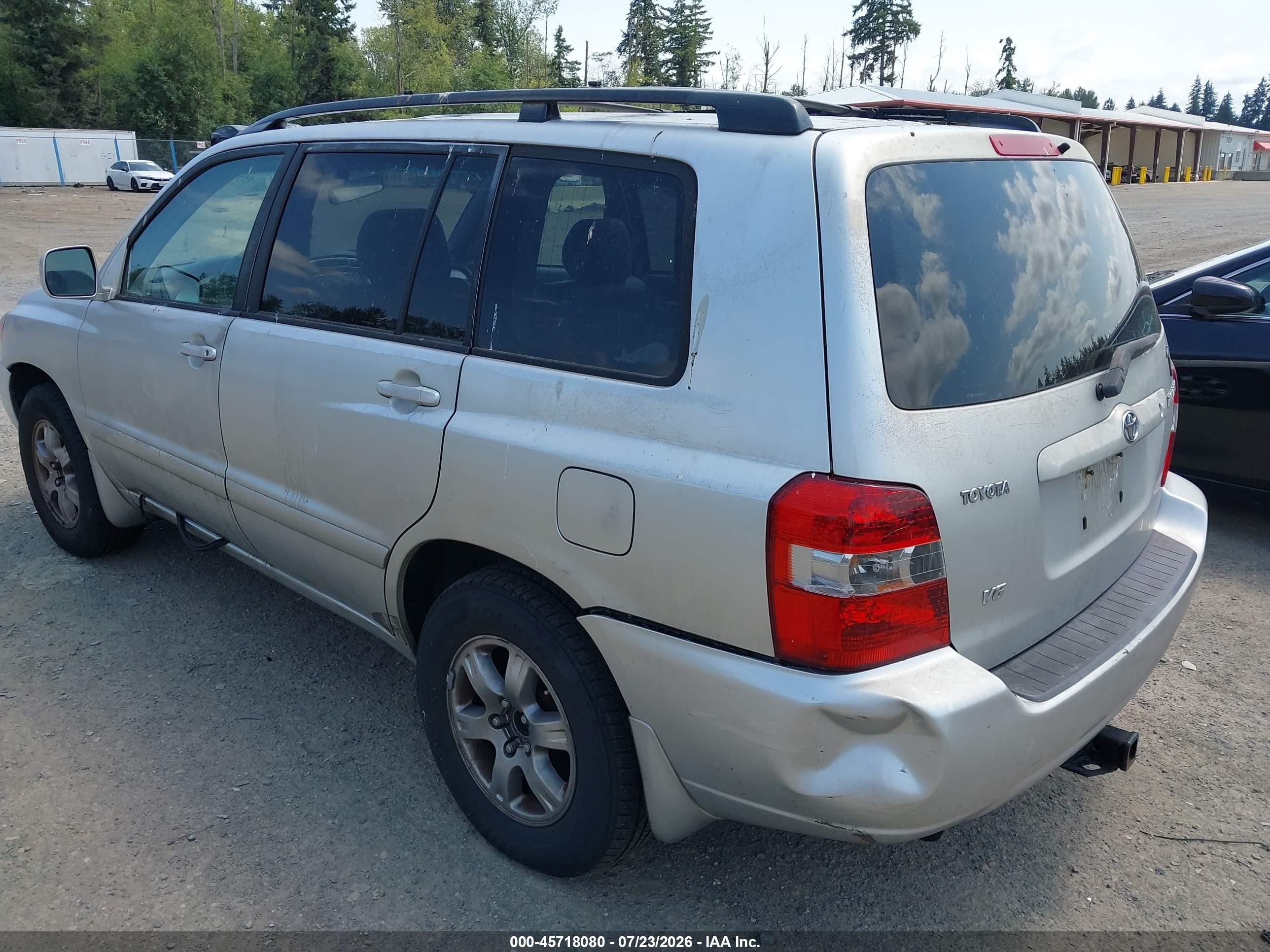 2005 Toyota Highlander V6 Silver vin: JTEDP21A150082565