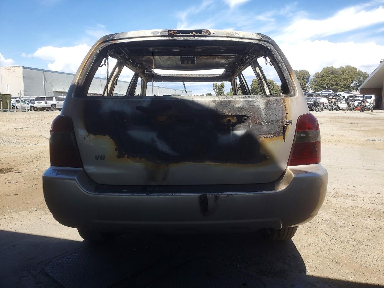 2004 Toyota Highlander Base Gold vin: JTEDP21A240025399