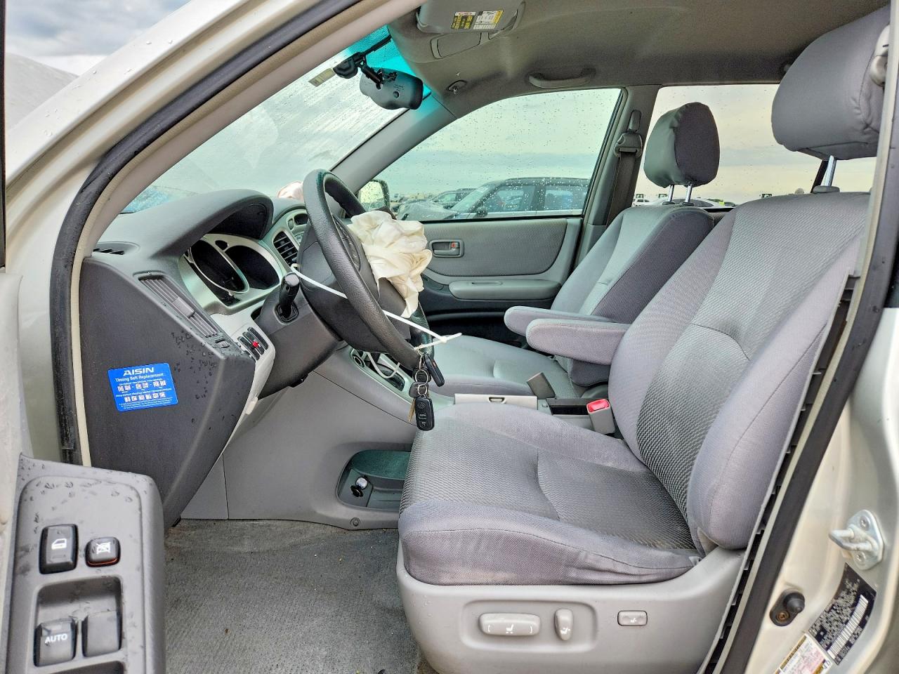 2004 Toyota Highlander Base Silver vin: JTEDP21A240026598