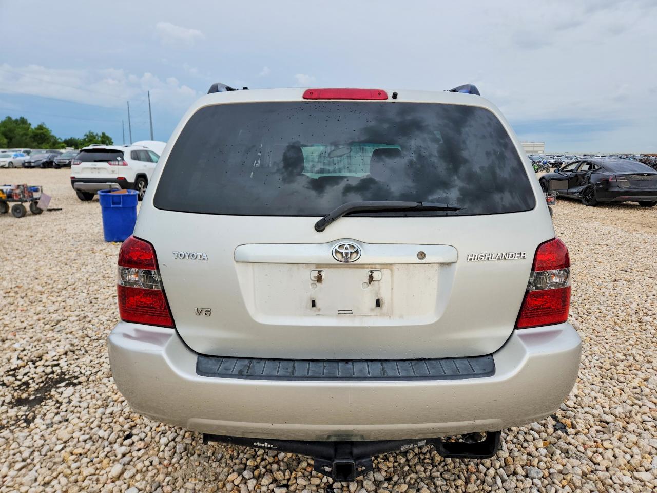 2004 Toyota Highlander Base Silver vin: JTEDP21A240026598