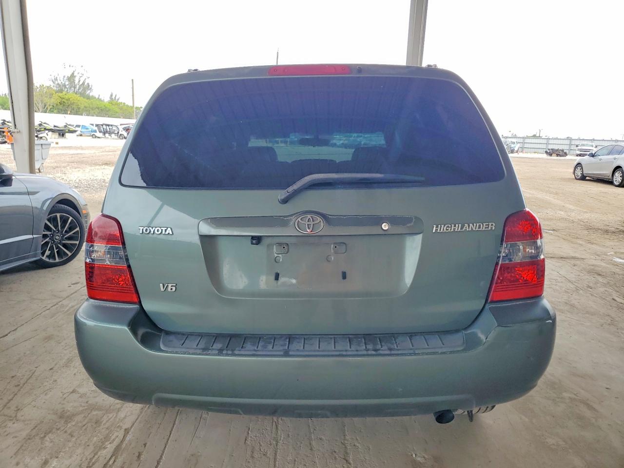 2004 Toyota Highlander Base Green vin: JTEDP21A240028836