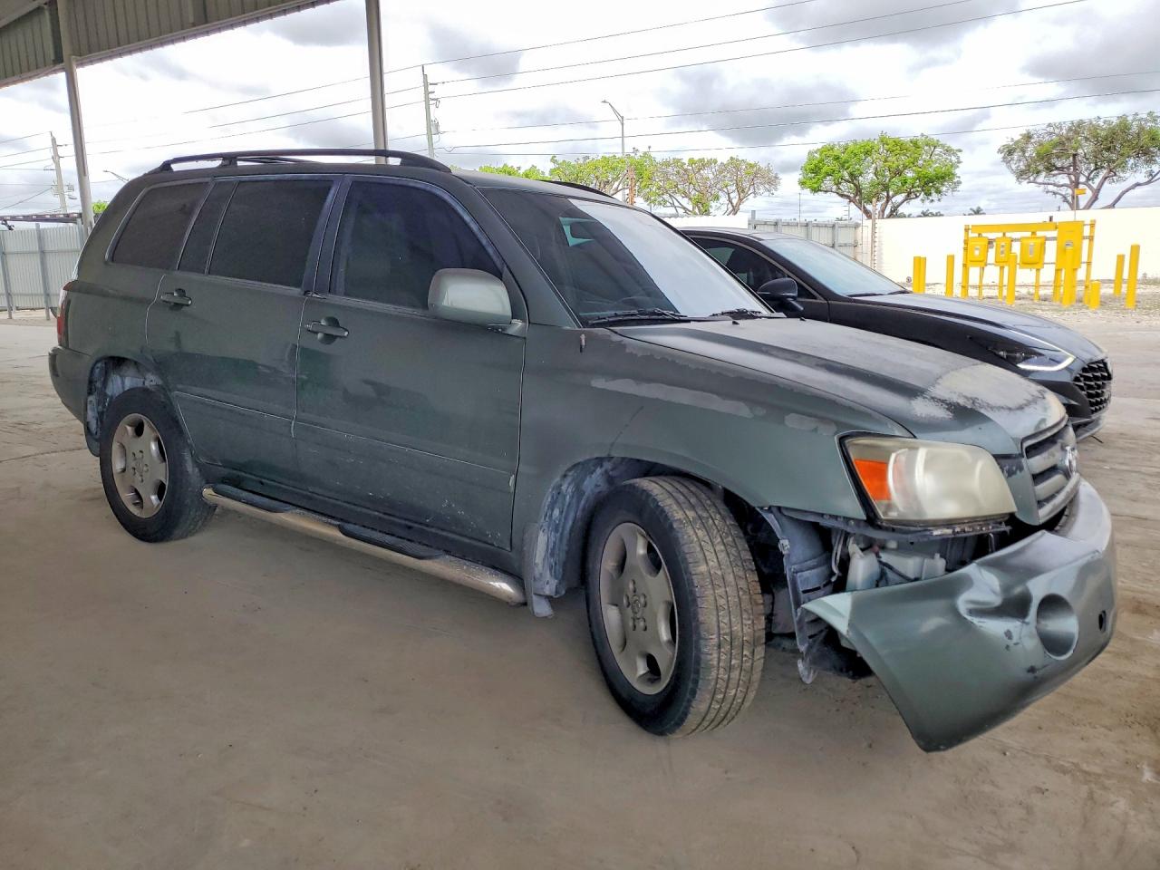2004 Toyota Highlander Base Green vin: JTEDP21A240028836
