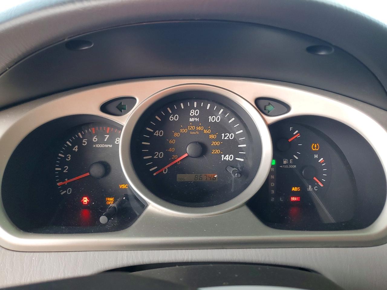 2004 Toyota Highlander Base Green vin: JTEDP21A240028836