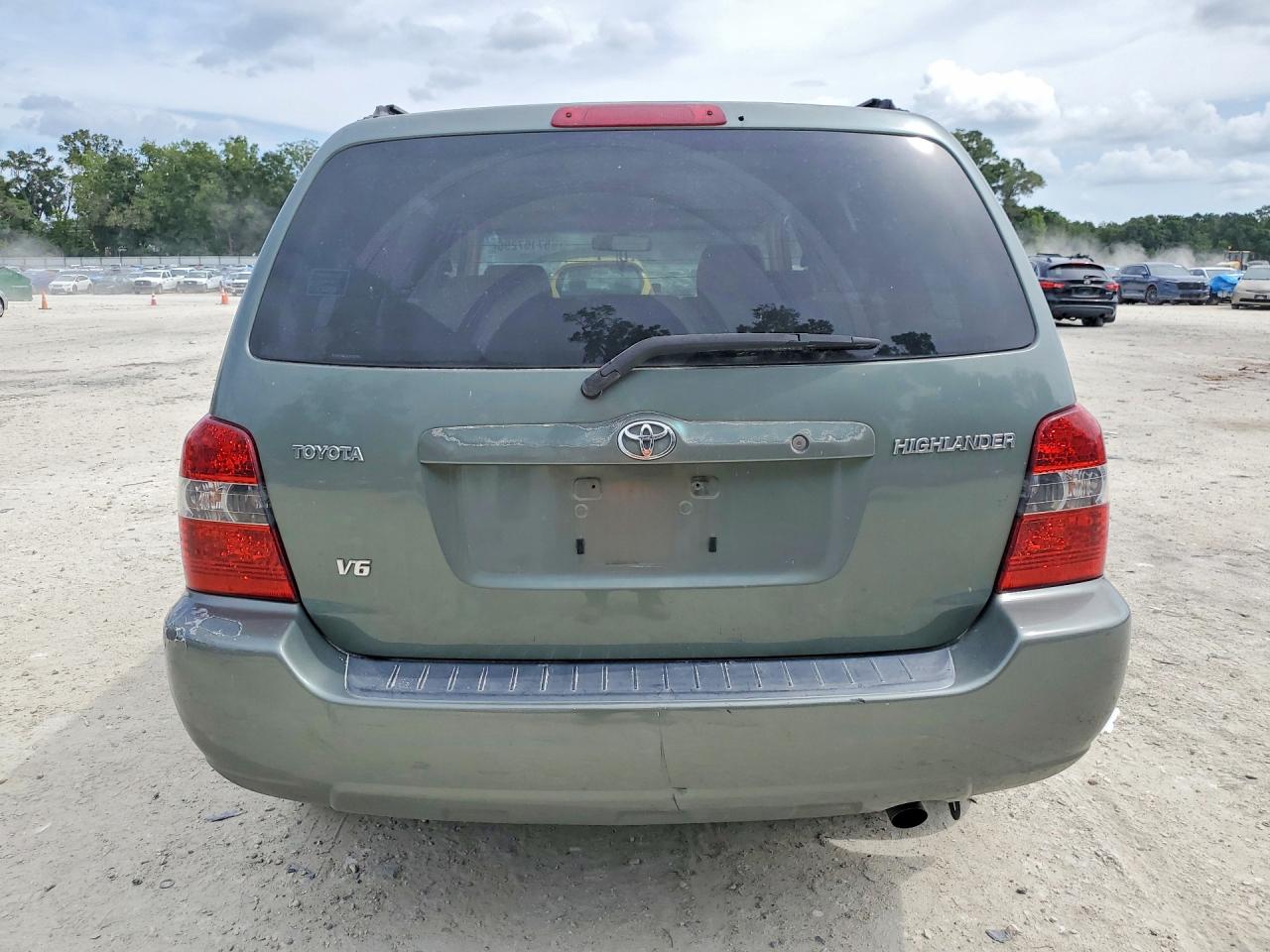 2004 Toyota Highlander Base Green vin: JTEDP21A240036595