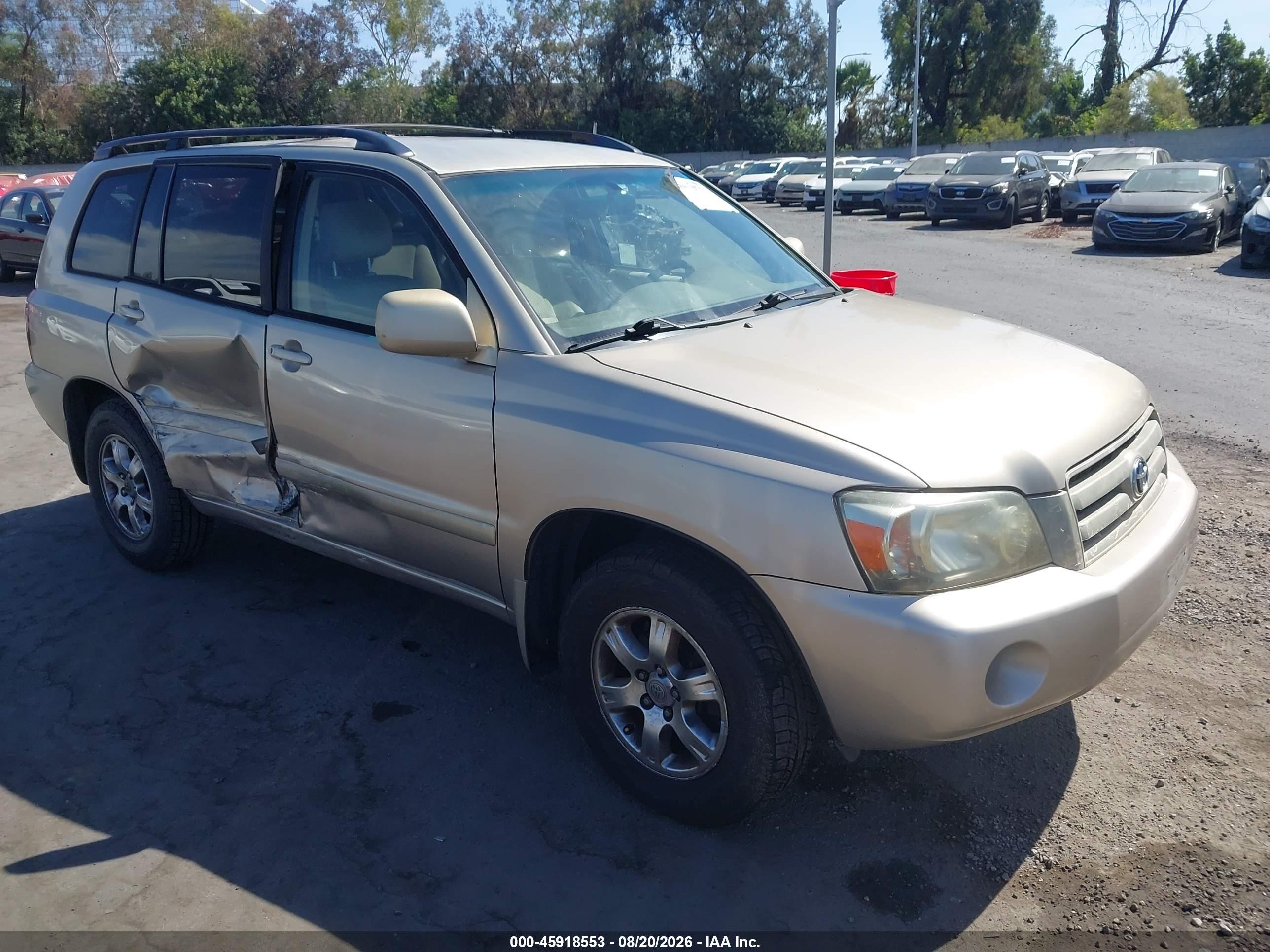 2005 Toyota Highlander V6 Gold vin: JTEDP21A250052619