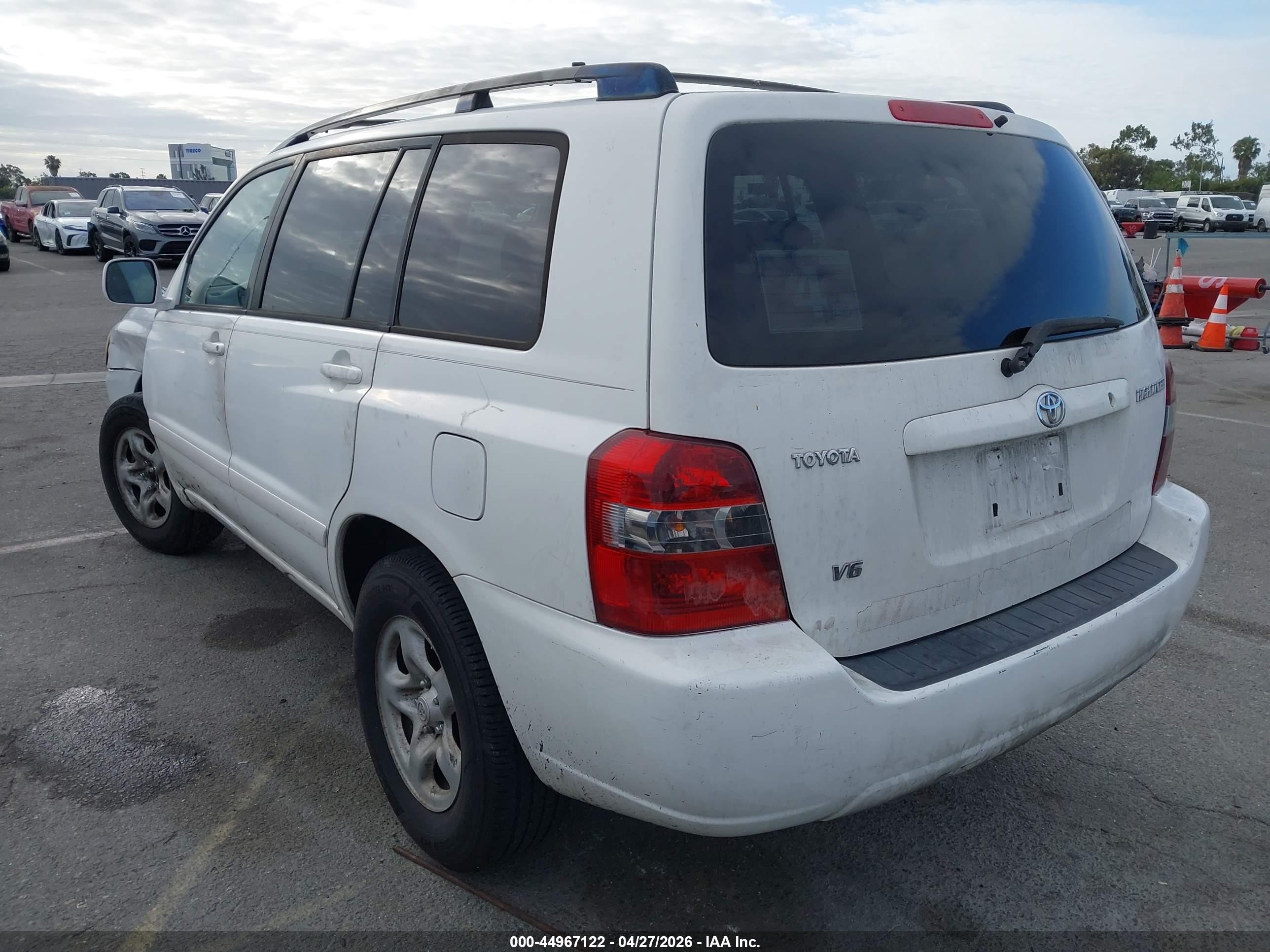 2007 Toyota Highlander V6 White vin: JTEDP21A270135440