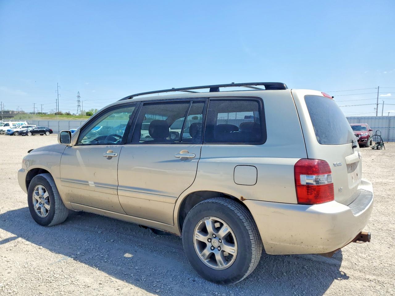 2007 Toyota Highlander Base Gold vin: JTEDP21A270138578