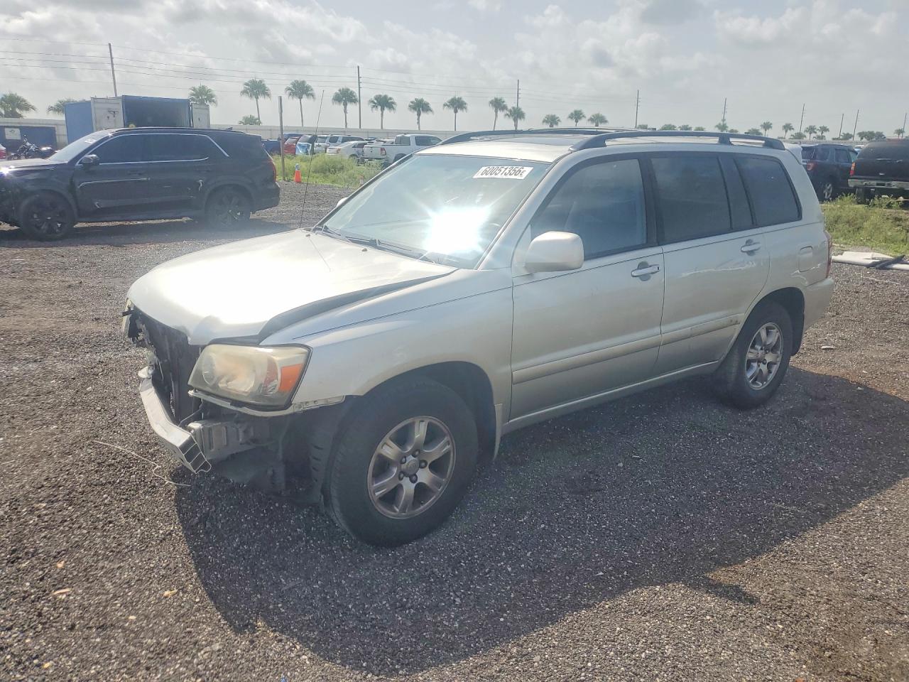 2004 Toyota Highlander Base Silver vin: JTEDP21A340003914
