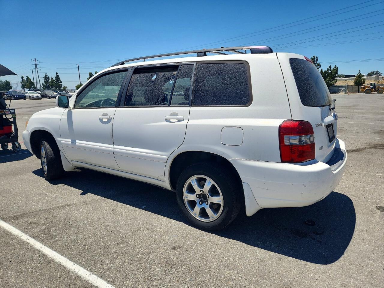 2004 Toyota Highlander Base White vin: JTEDP21A340030627