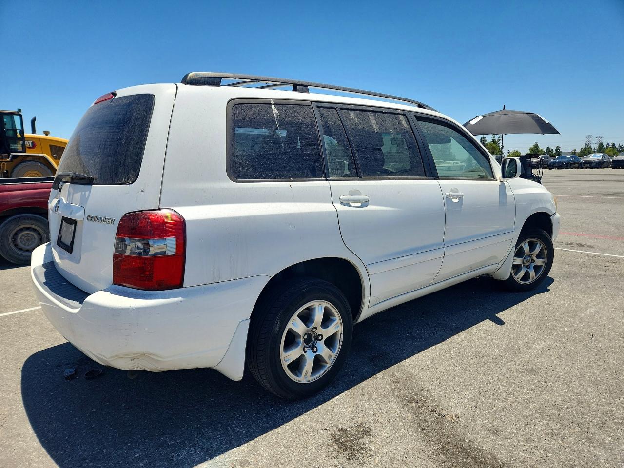 2004 Toyota Highlander Base White vin: JTEDP21A340030627