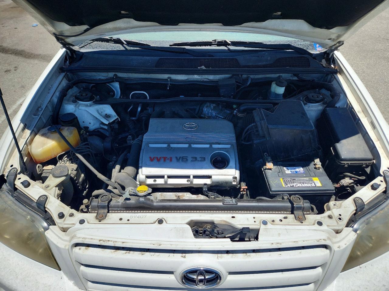 2004 Toyota Highlander Base White vin: JTEDP21A340030627