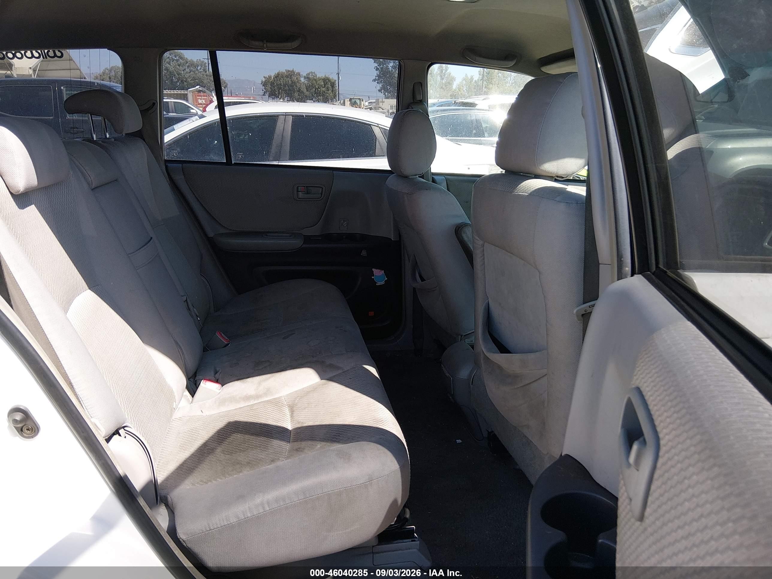 2005 Toyota Highlander V6 Белый vin: JTEDP21A350073074