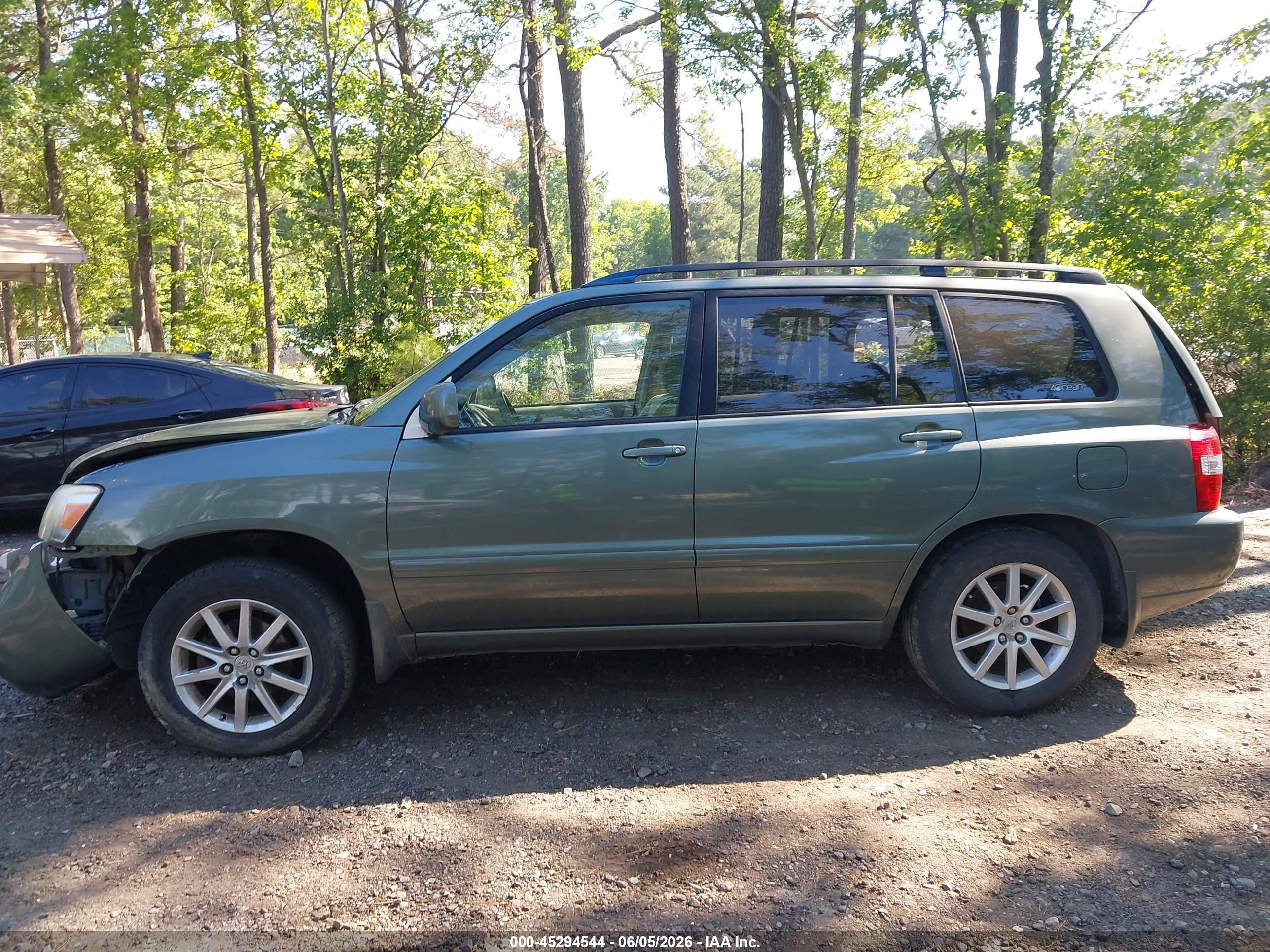 2005 Toyota Highlander V6 Green vin: JTEDP21A350082373