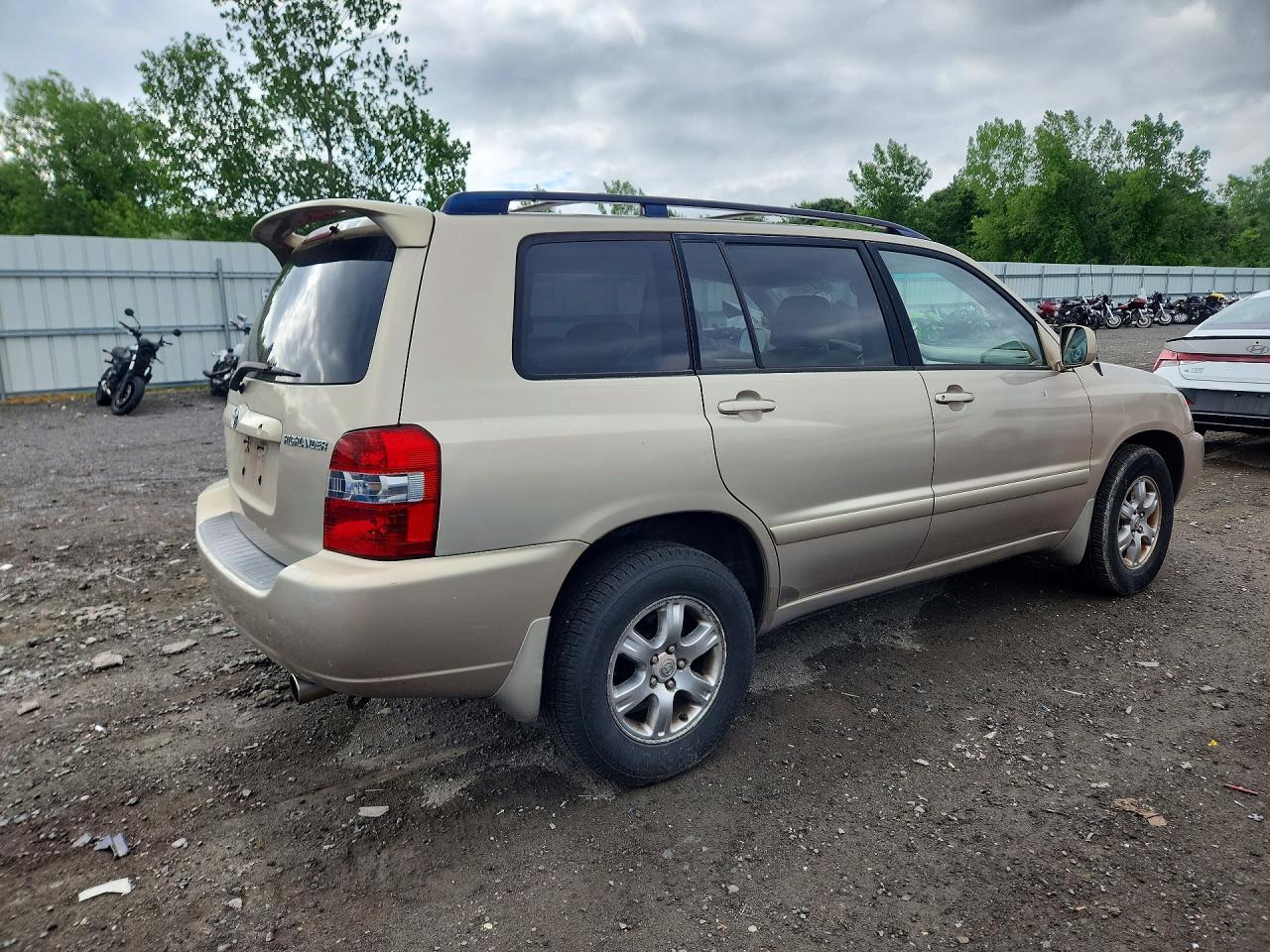 2007 Toyota Highlander Base Brown vin: JTEDP21A370138430