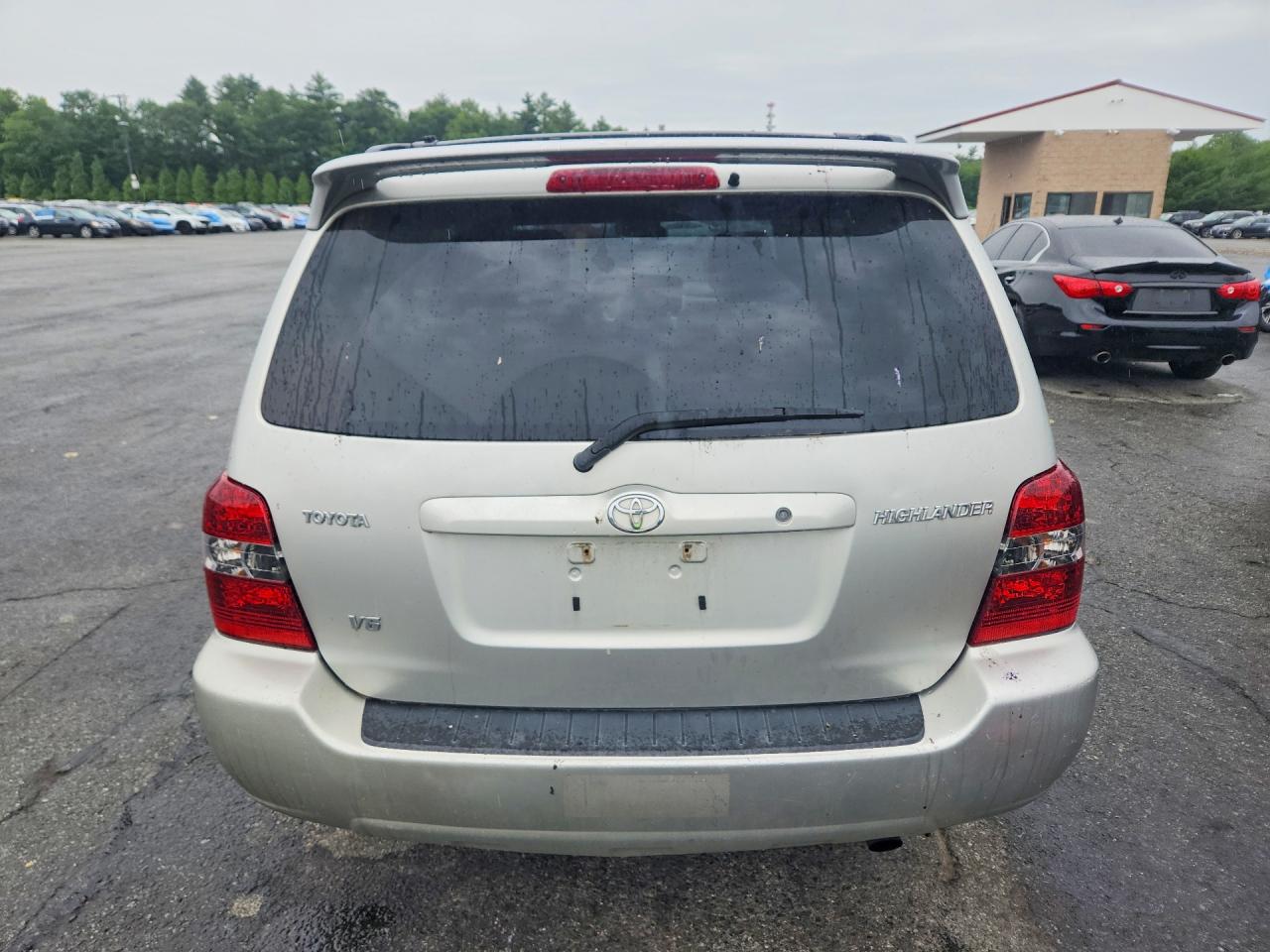 2007 Toyota Highlander Base Серебряный vin: JTEDP21A370144146