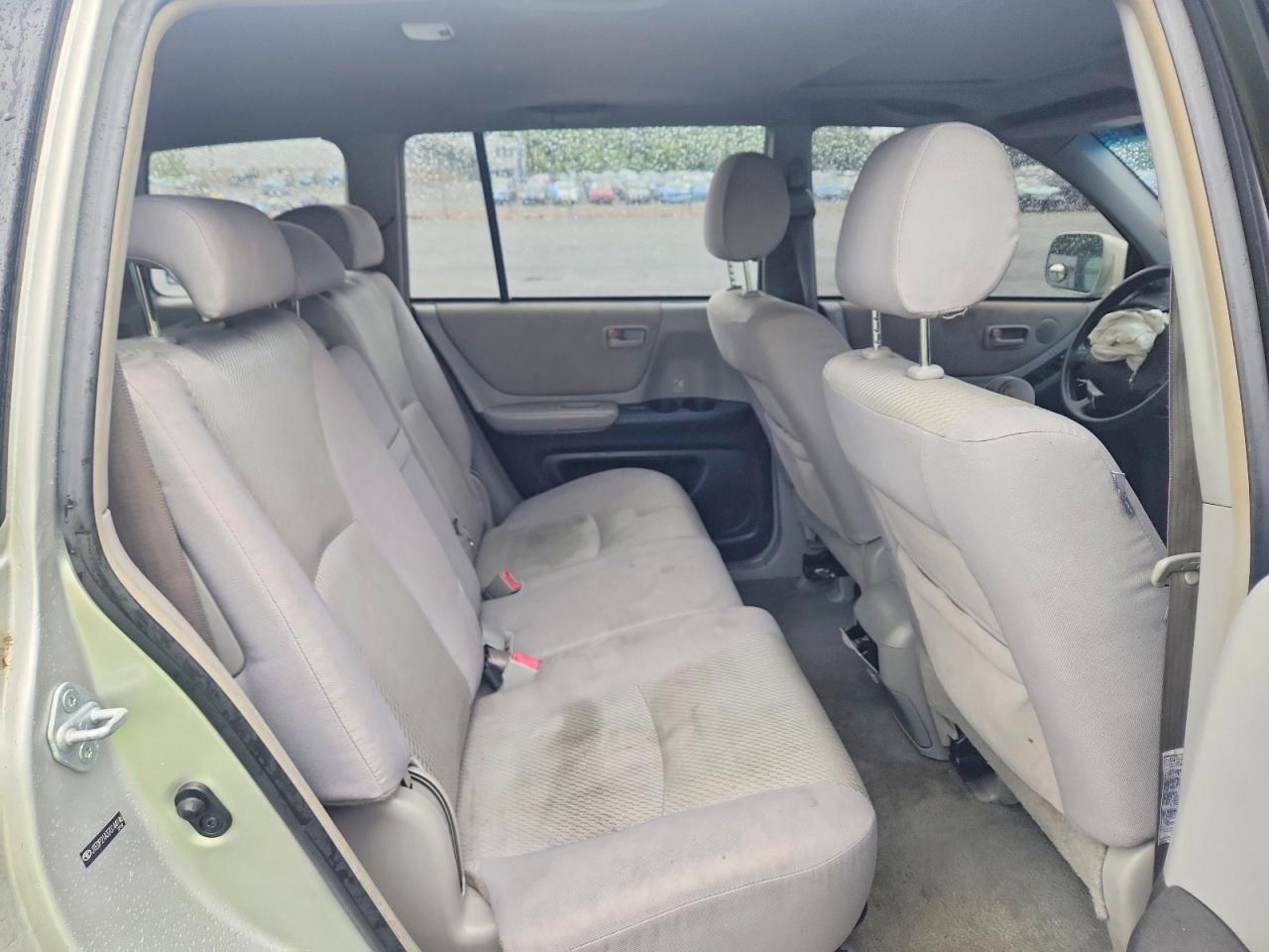 2007 Toyota Highlander Base Серебряный vin: JTEDP21A370144146