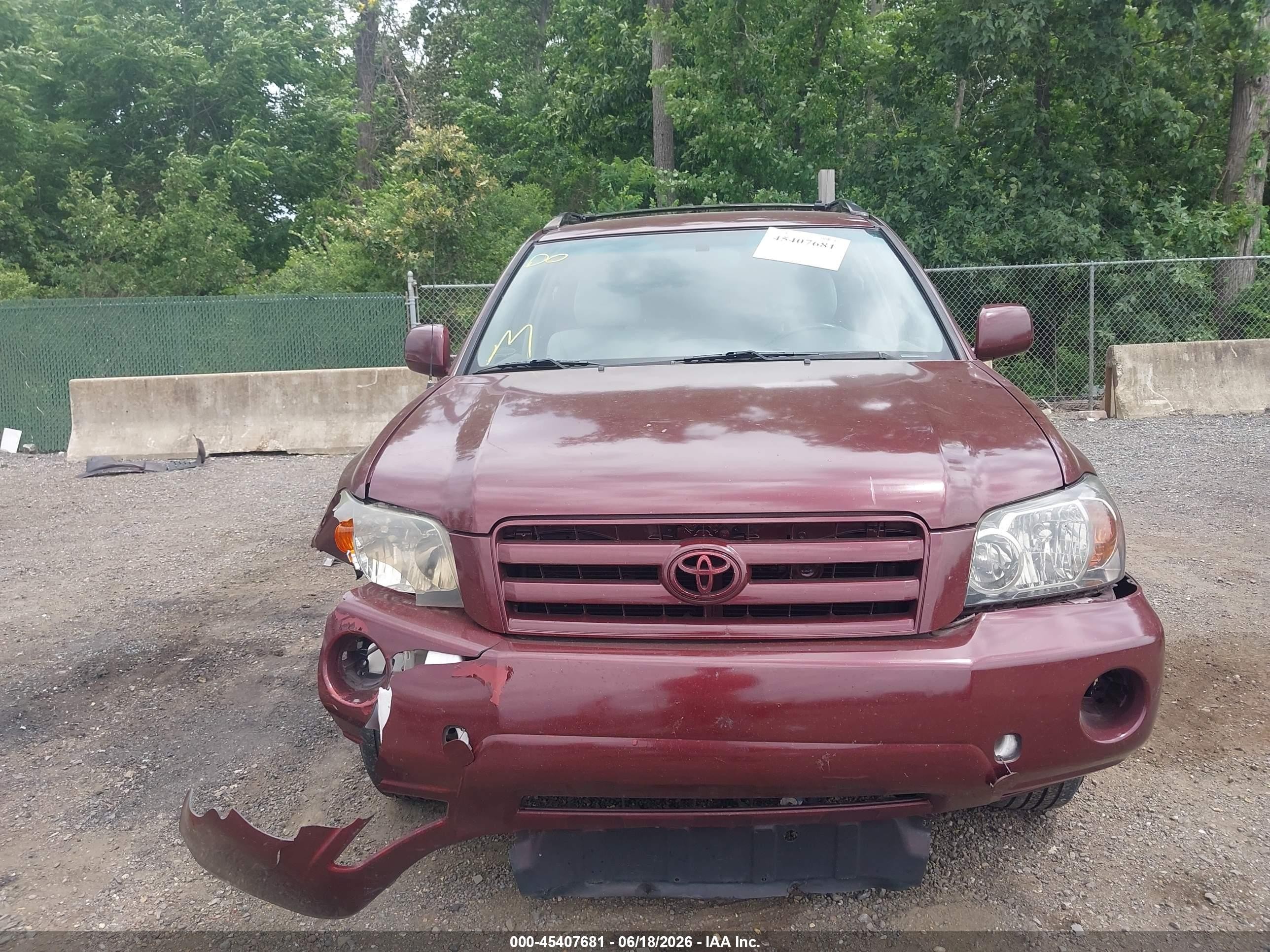 2004 Toyota Highlander V6 Red vin: JTEDP21A440006546