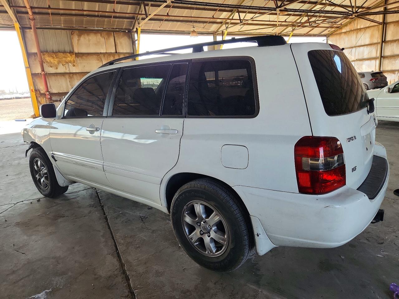 2005 Toyota Highlander Limited White vin: JTEDP21A450047258