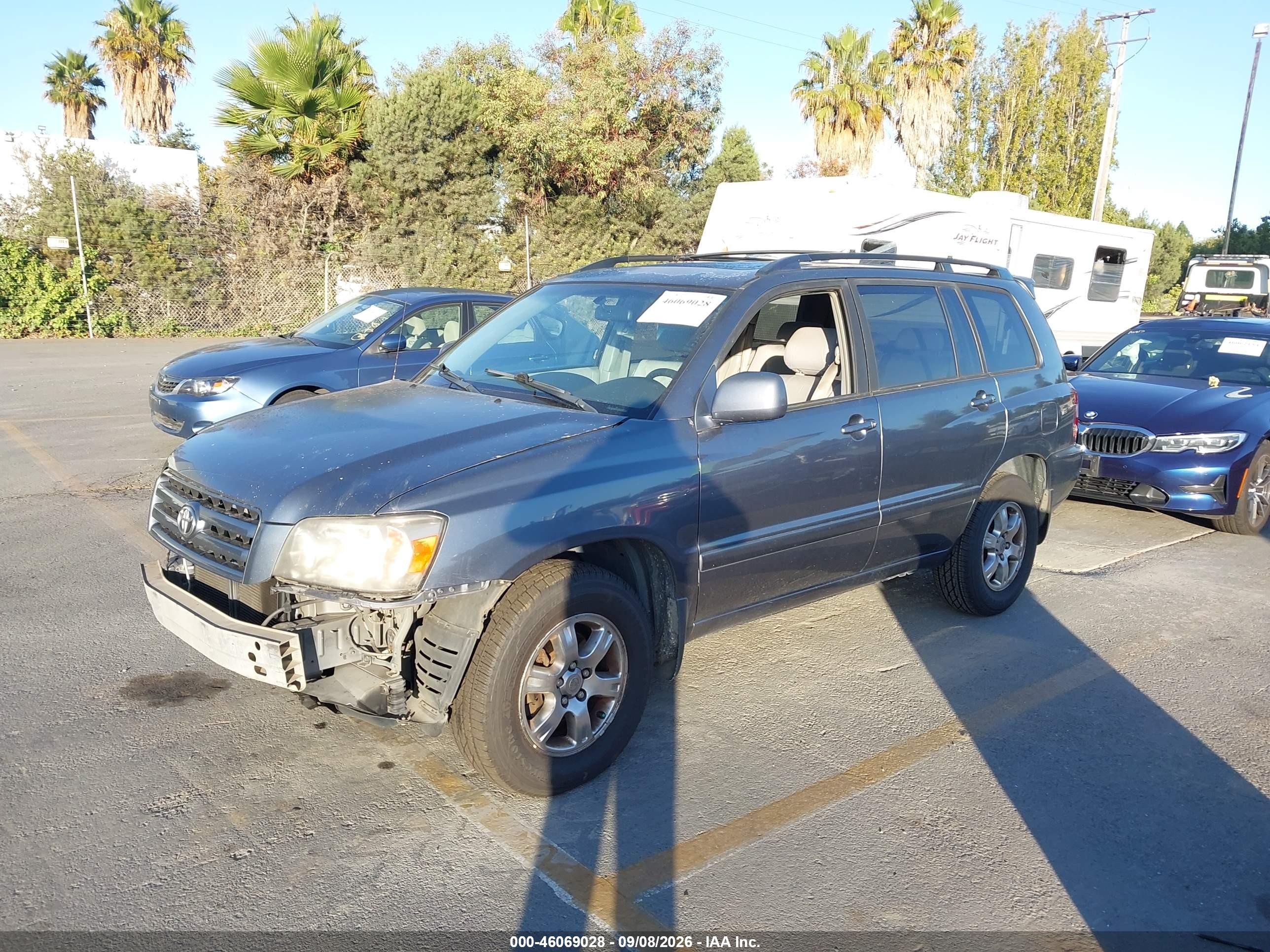2005 Toyota Highlander V6 Blue vin: JTEDP21A450048894