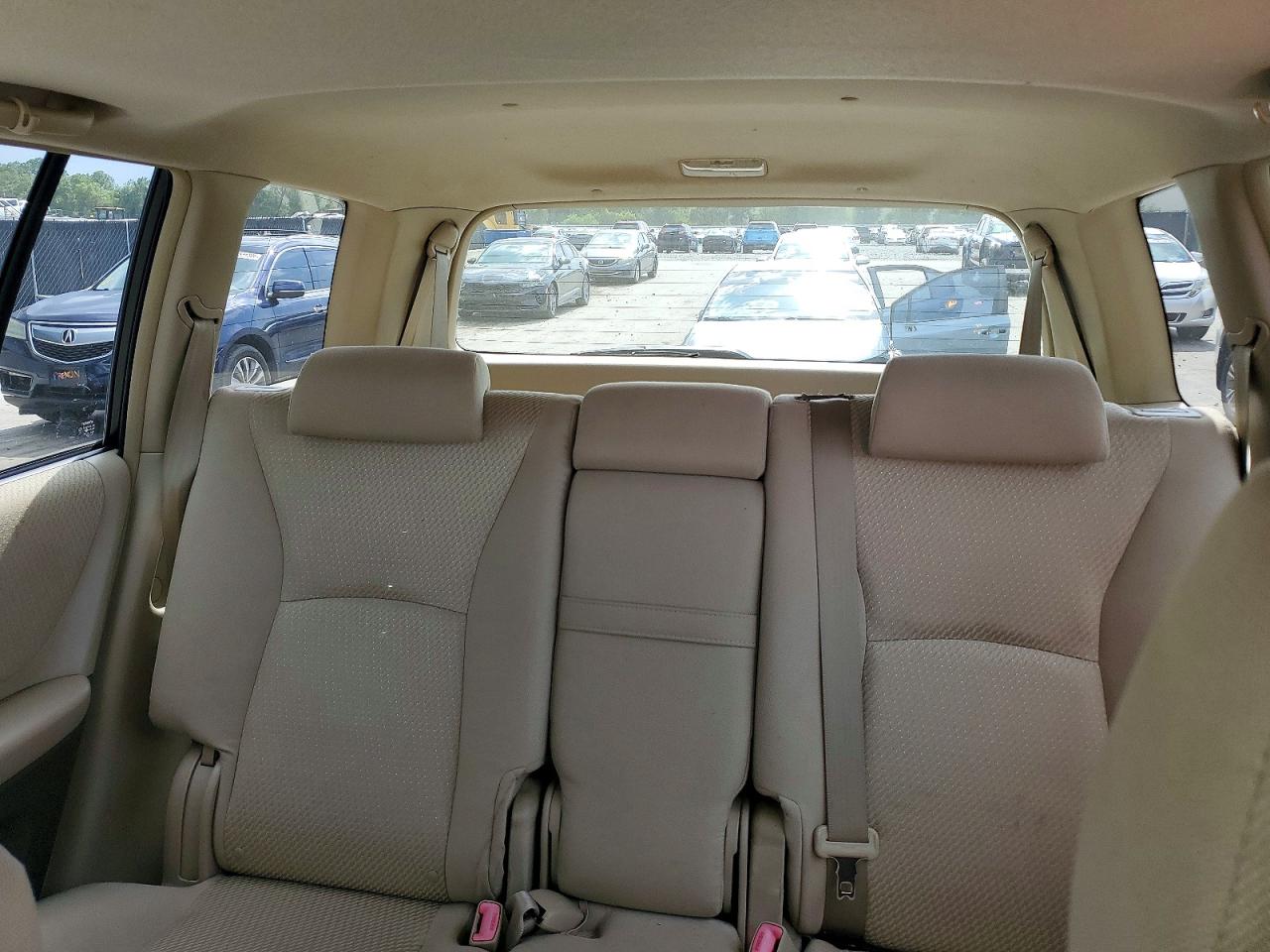 2005 Toyota Highlander Beige vin: JTEDP21A450051939